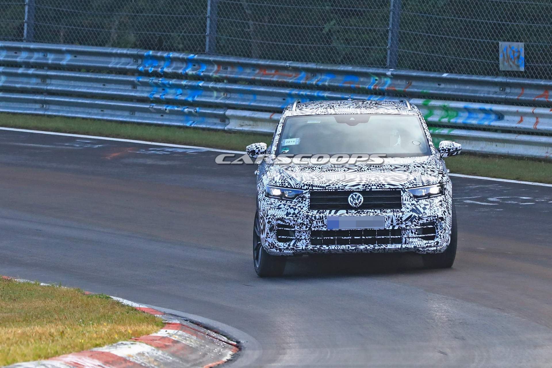 VW-T-Roc-R-spy-shots-34 VW T-Roc R Hot SUV Previewed As 300HP Near-Production Concept