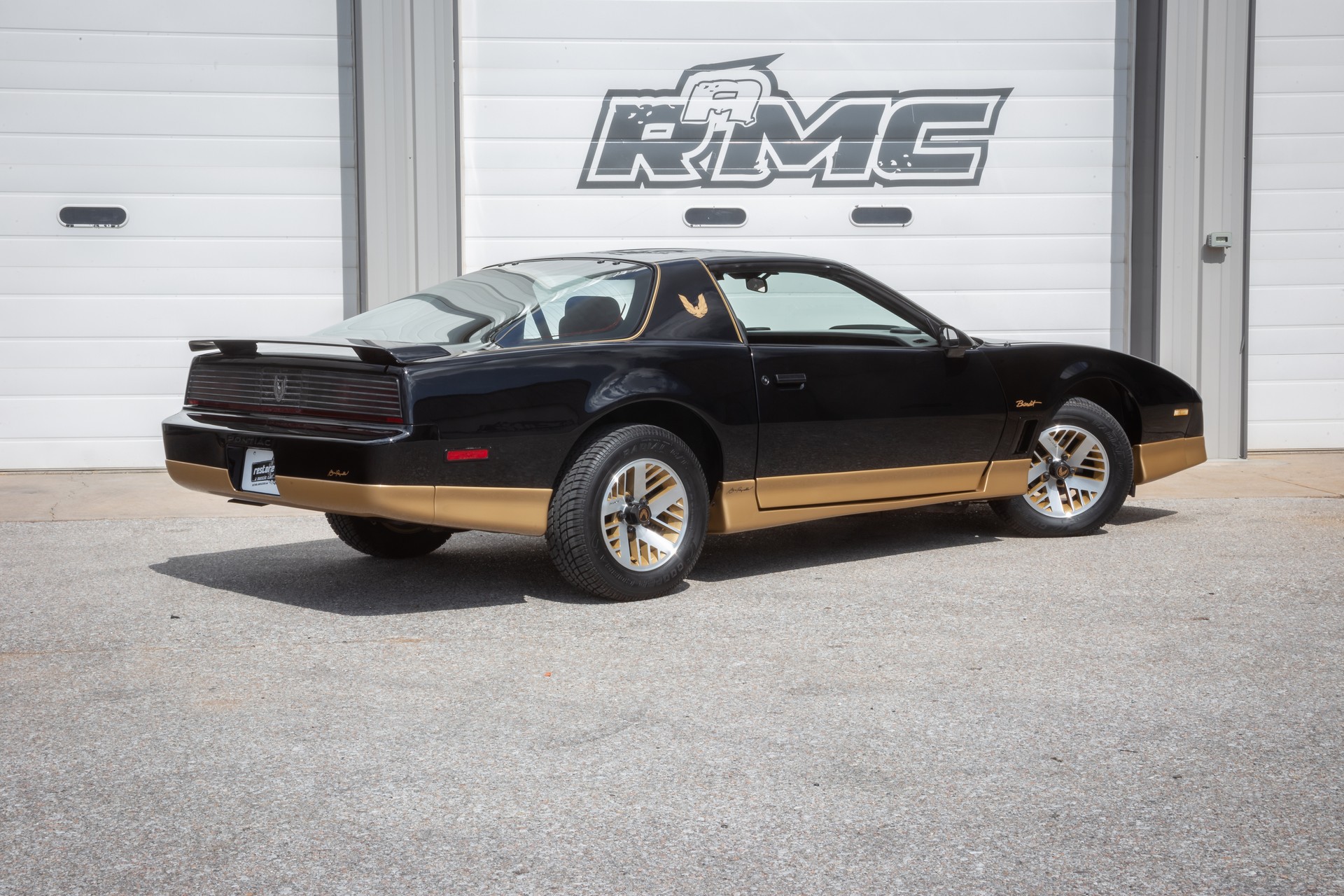 Burt Reynolds Auction-9 Burt Reynolds’ 1978 Pontiac Firebird Trans Am Is Going Up For Auction