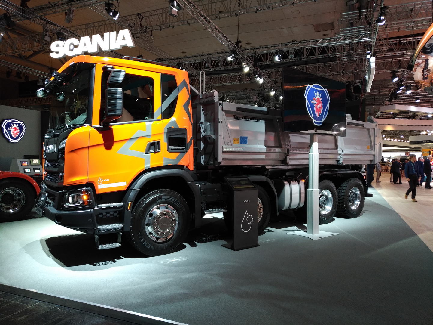 traton-group-2018-iaa-28 VW Truck & Bus Becomes TRATON Group, Wants To Revolutionize Global Transportation