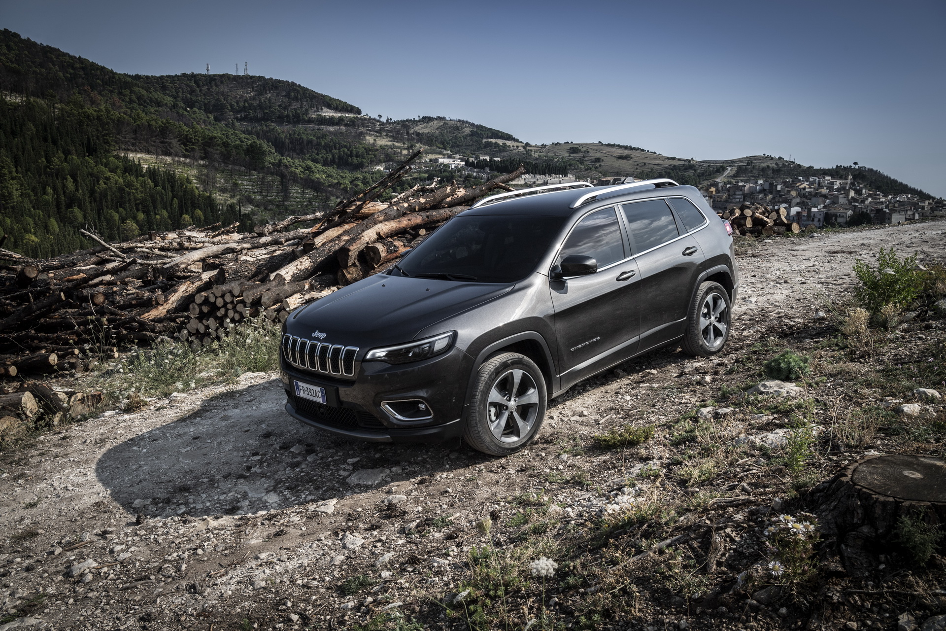 New Jeep Cherokee 2019-70 Europe’s 2019 Jeep Cherokee Gains New 150 PS 2.2L Diesel