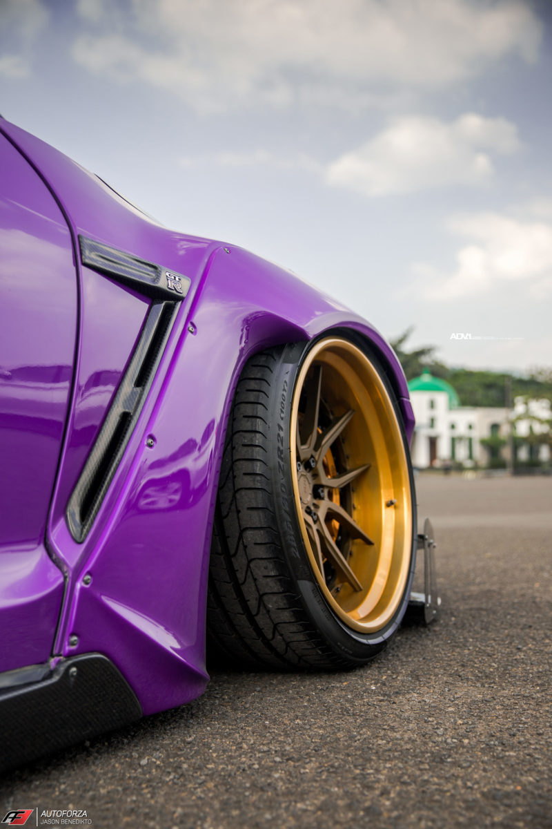 Nissan-GT-R-Indonesia-7 Plum Crazy Nissan GT-R Sacrifices Driveability For Fast & Furious Looks