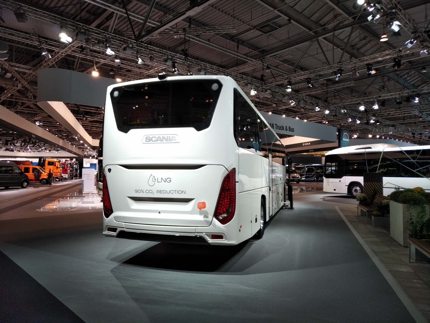 traton-group-2018-iaa-113 VW Truck & Bus Becomes TRATON Group, Wants To Revolutionize Global Transportation