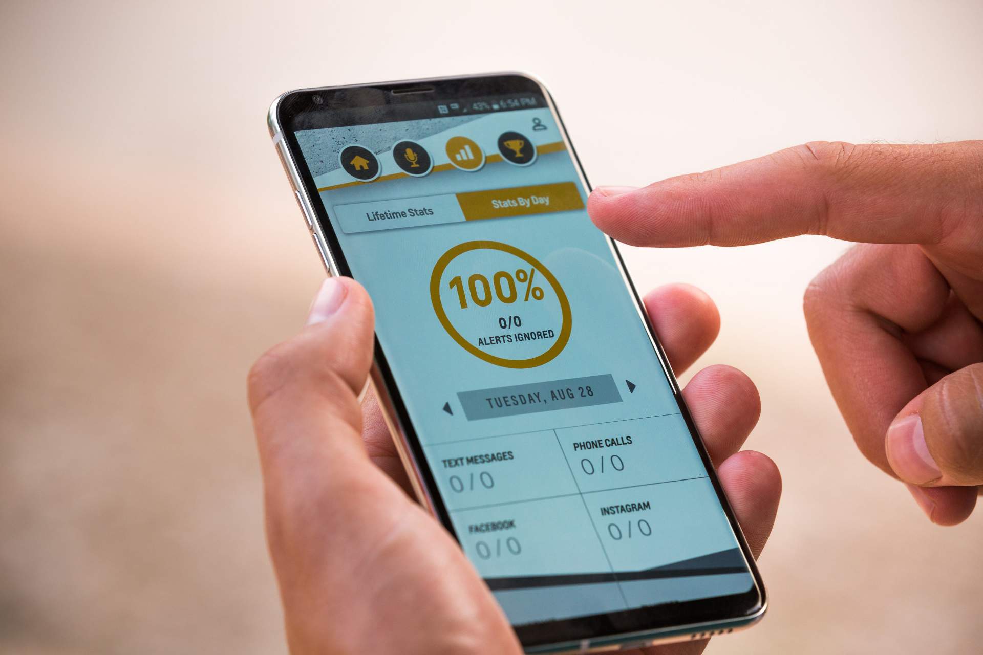 Chevrolet launches a new smartphone app, Call Me Out, to help re This Clever Anti-Distracted Driving App From Chevrolet Might Just Work