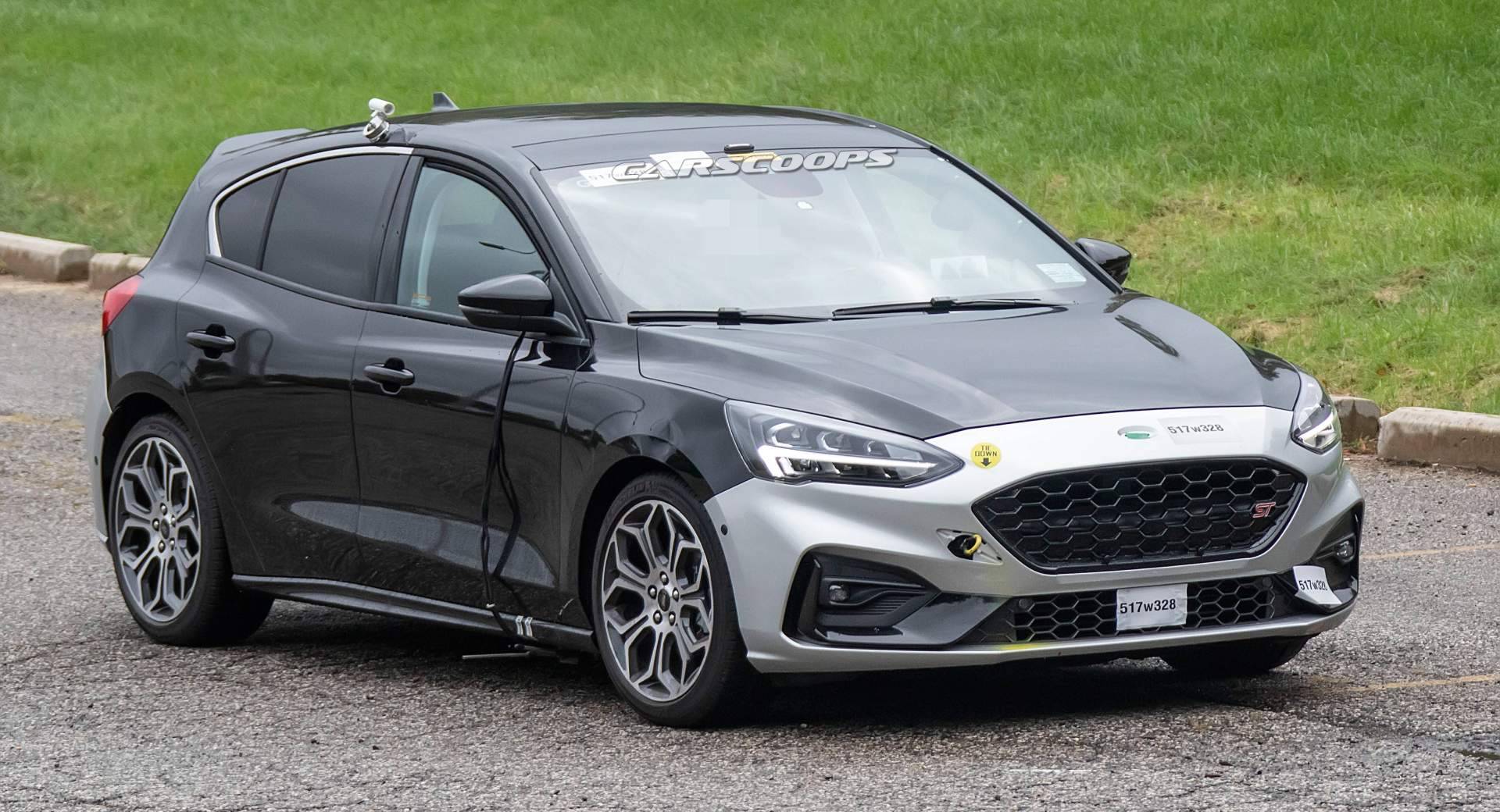 2019 Ford Focus ST Spotted In The U.S. With No Camo At All