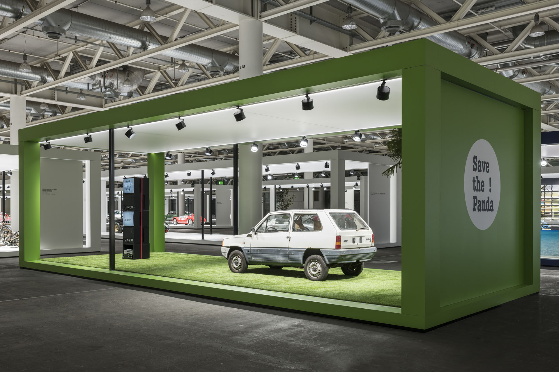 GBB_2018-Fiat_Panda-_Grand_Basel_2923-klein_HiRes copy Tesla Roadster Resurfaces In White At Grand Basel
