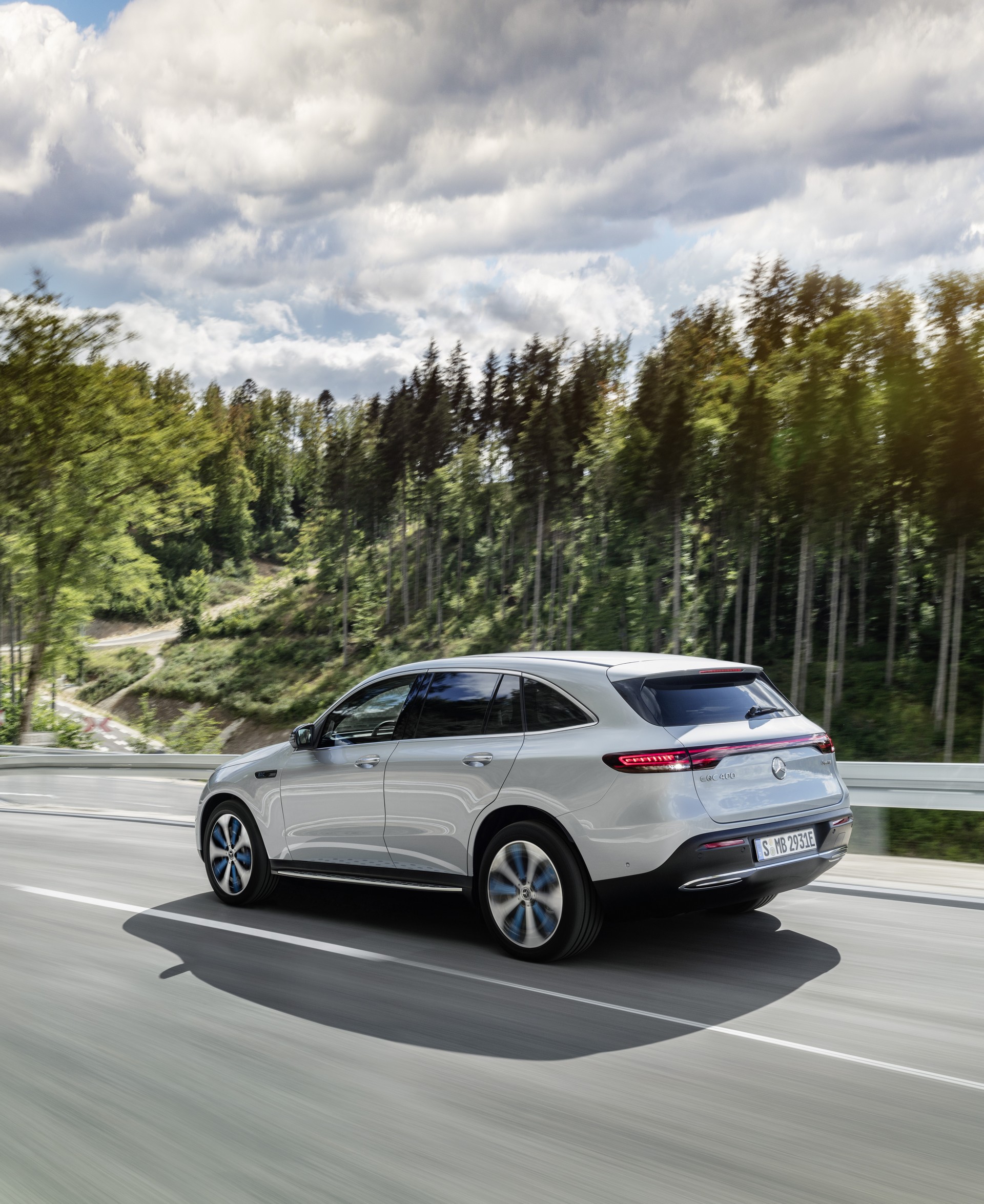 Mercedes-EQC-49 Mercedes Enters The Electric Era With All-New EQC Crossover