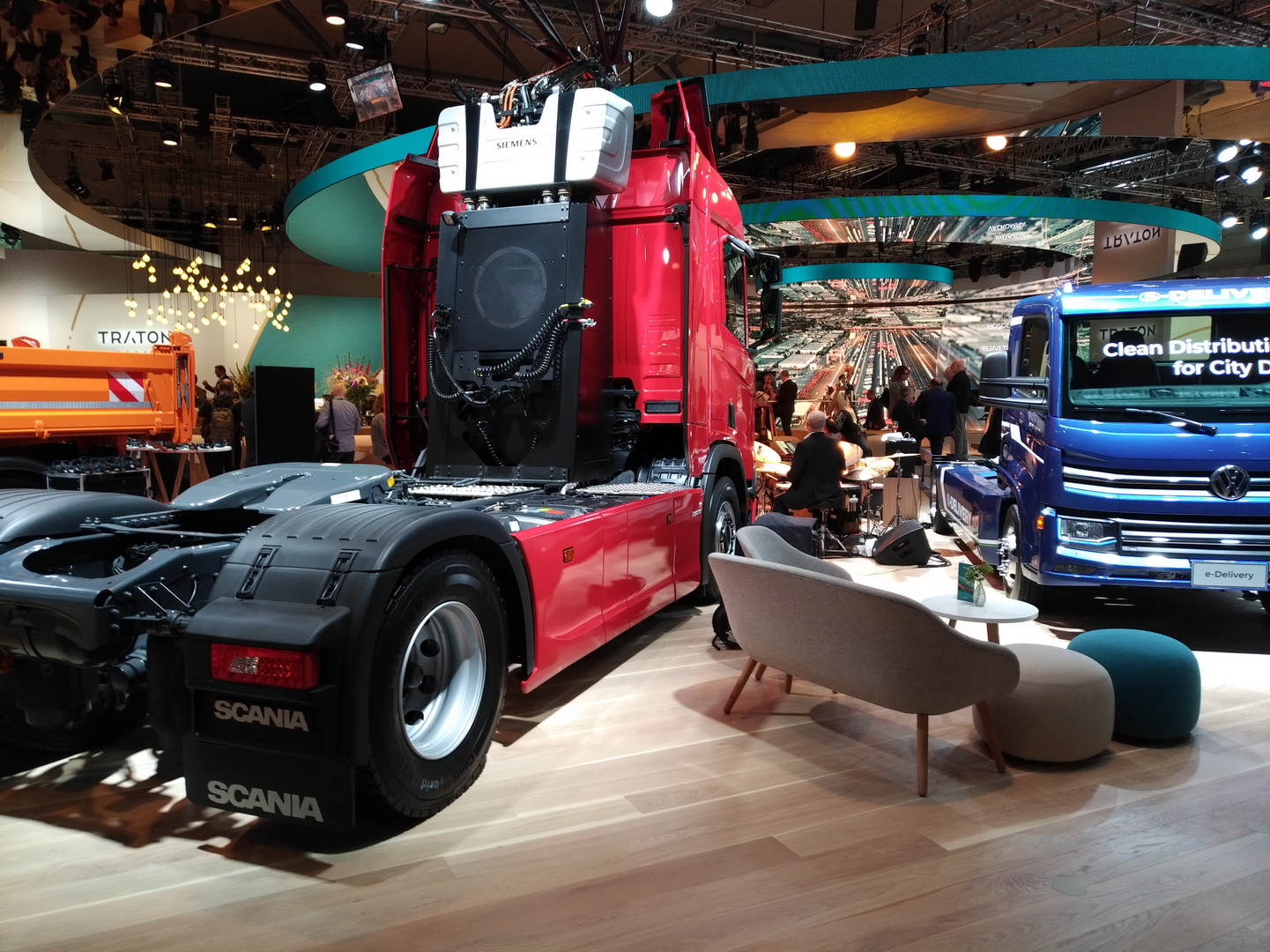 traton-group-2018-iaa-3 VW Truck & Bus Becomes TRATON Group, Wants To Revolutionize Global Transportation