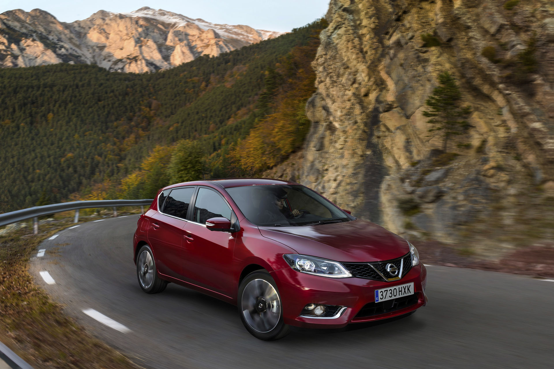 nissan-pulsar-03 Nissan’s ‘Doing A Ford’, Gets Out Of The Passenger Car Game – Only In Europe