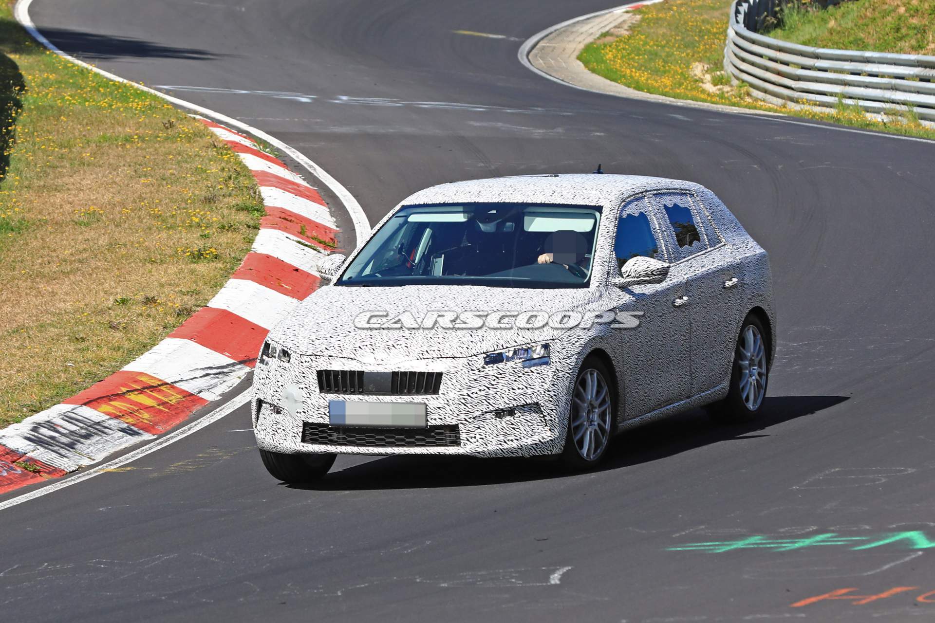 2019-Skoda-Rapid-Spaceback-spy-shots-2 2019 Skoda Rapid Spaceback Makes Spy Debut At The Nürburgring