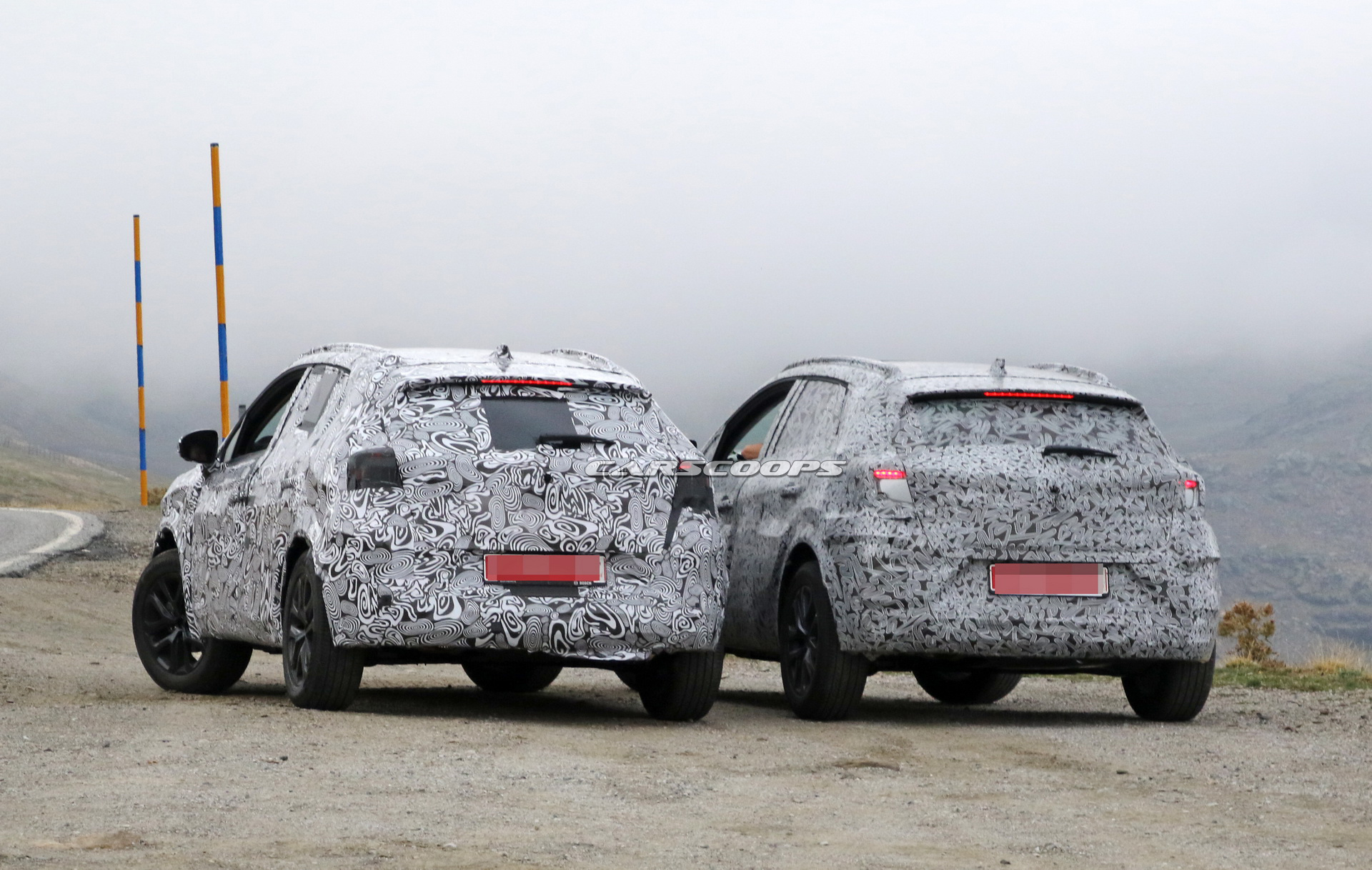 renault-clio-crossover-spy-shots-10 Renault Clio-Based Crossover Coming Straight For The Fiesta Active