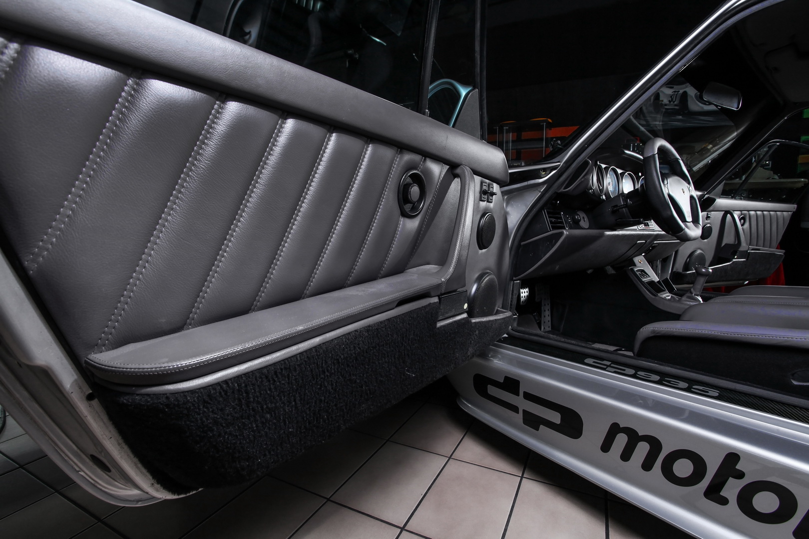 porsche-935-replica-dp-motorsport-17 DP Motorsport Transforms Porsche 965 Into Street-Legal 935 Replica