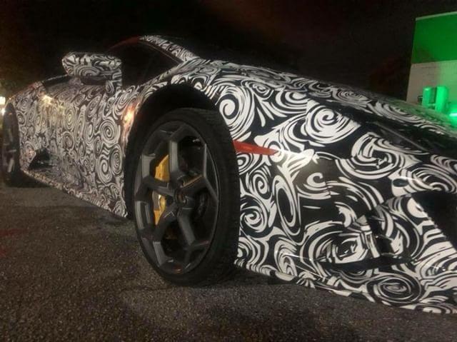 2020 Lamborghini Huracan Spyder Spy-3 2020 Lamborghini Huracan Spyder Spotted With A High-Tech Interior