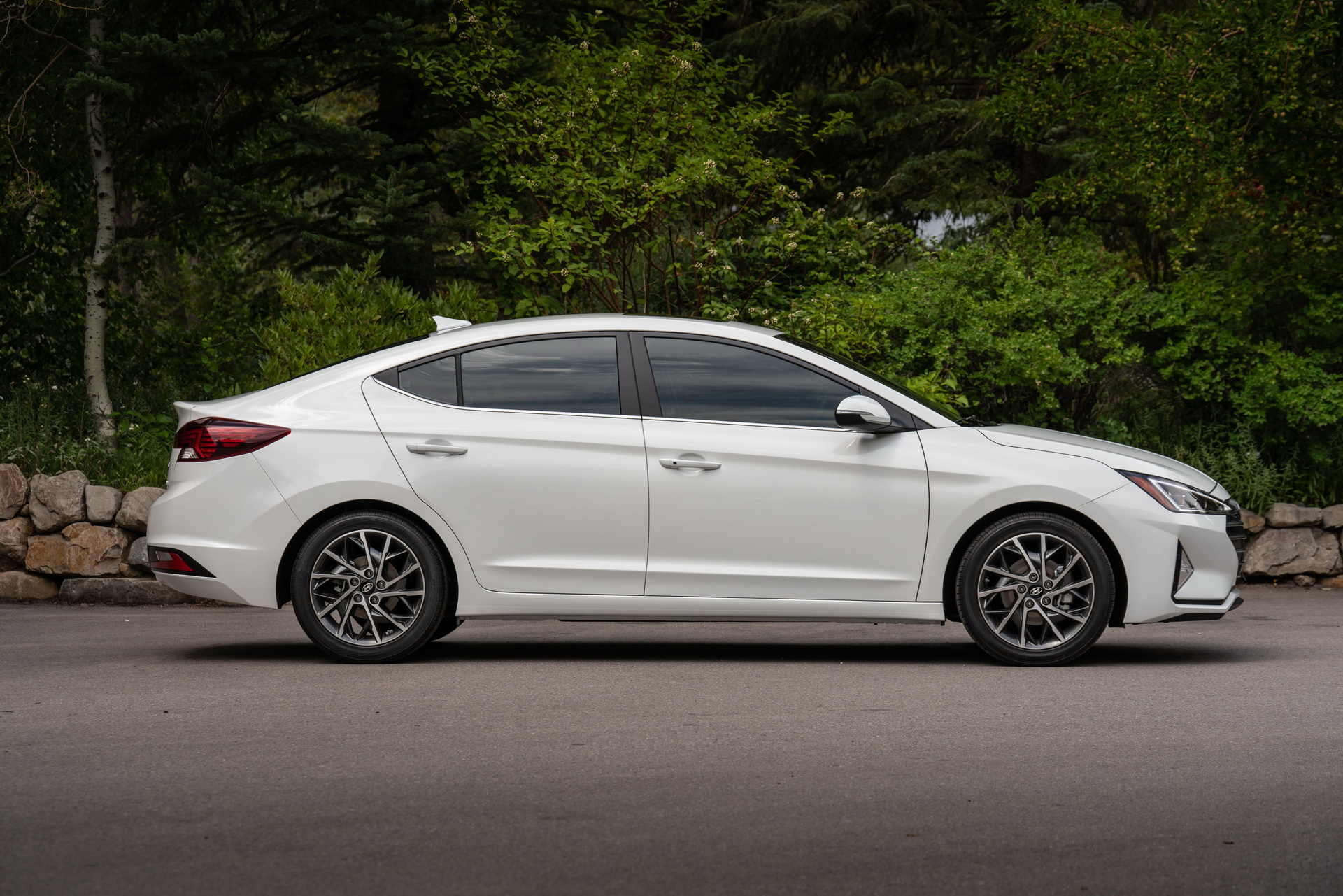 2019-Hyundai-Elantra-10 Updated 2019 Hyundai Elantra Goes On Sale, Priced From $17,985
