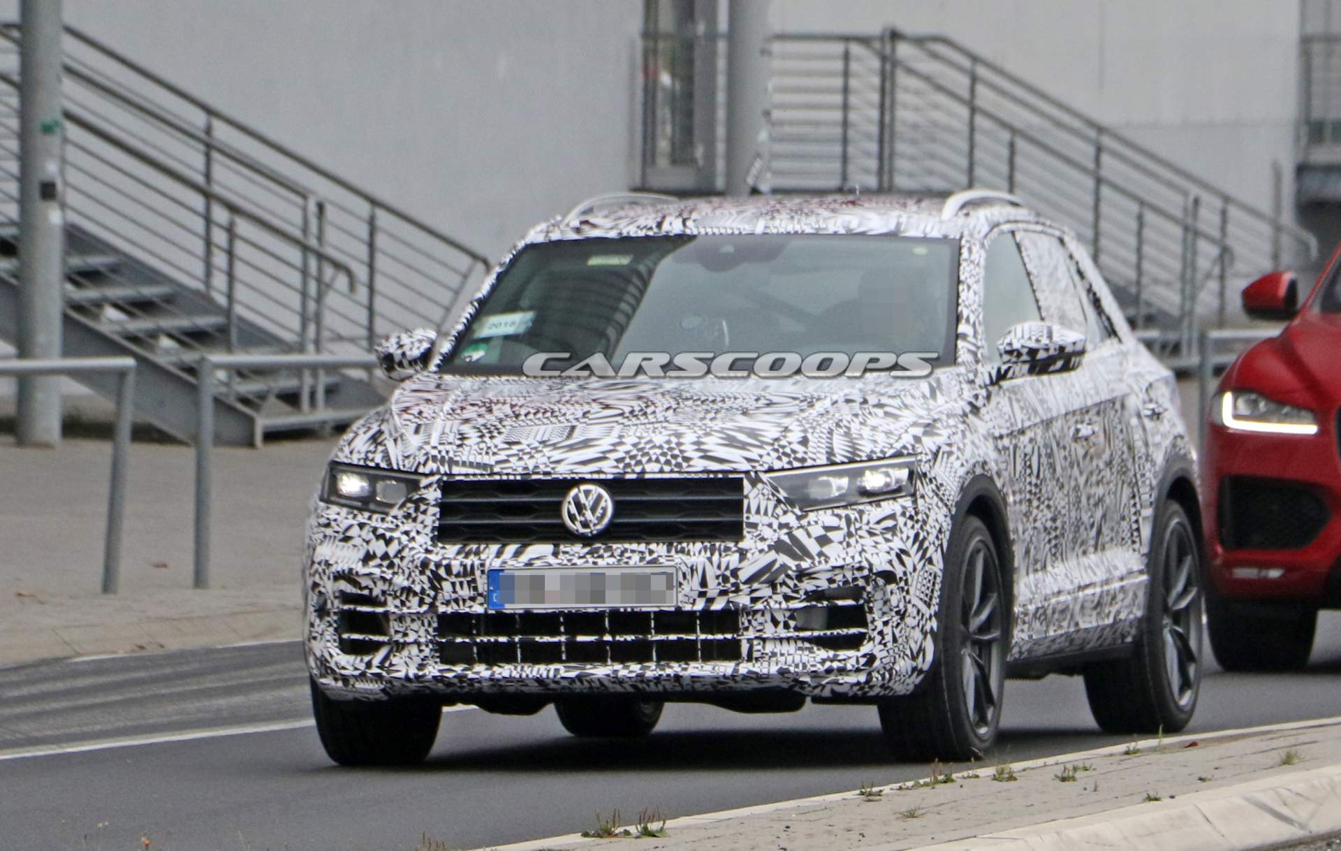VW-T-Roc-R-spy-shots-1 VW T-Roc R Parades Final Production Body At The Nürburgring