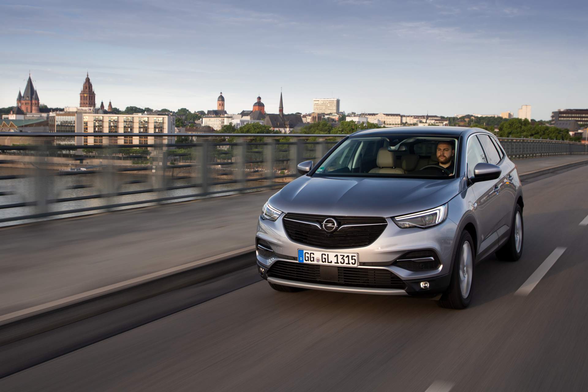 Opel Grandland X Opel Grandland X Gains 1.6-Liter 180 PS Turbo Engine From PSA