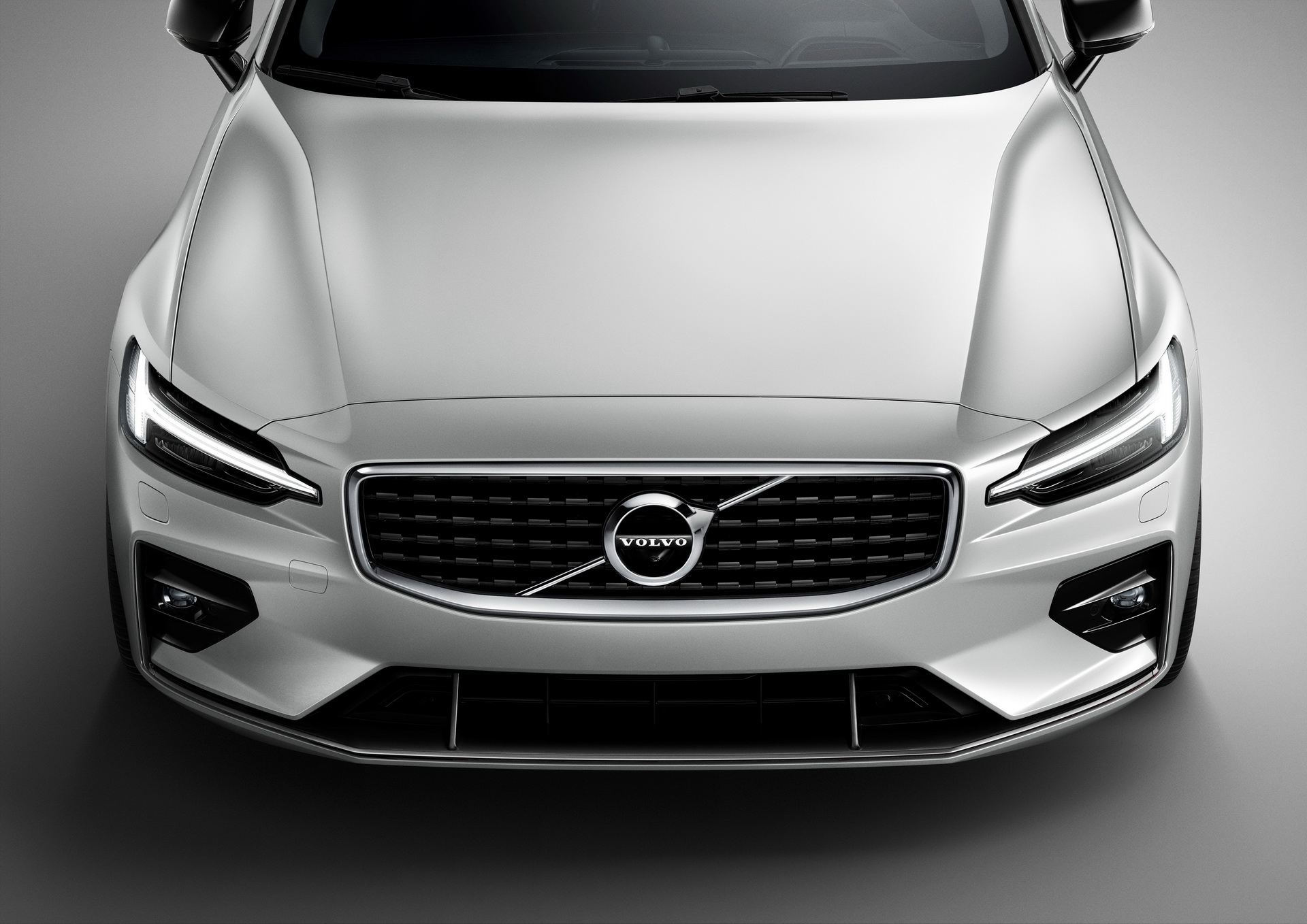 Volvo_V60_R-Design_01 Volvo V60 Gains Sportier R-Design Versions For Every Powertrain In The UK