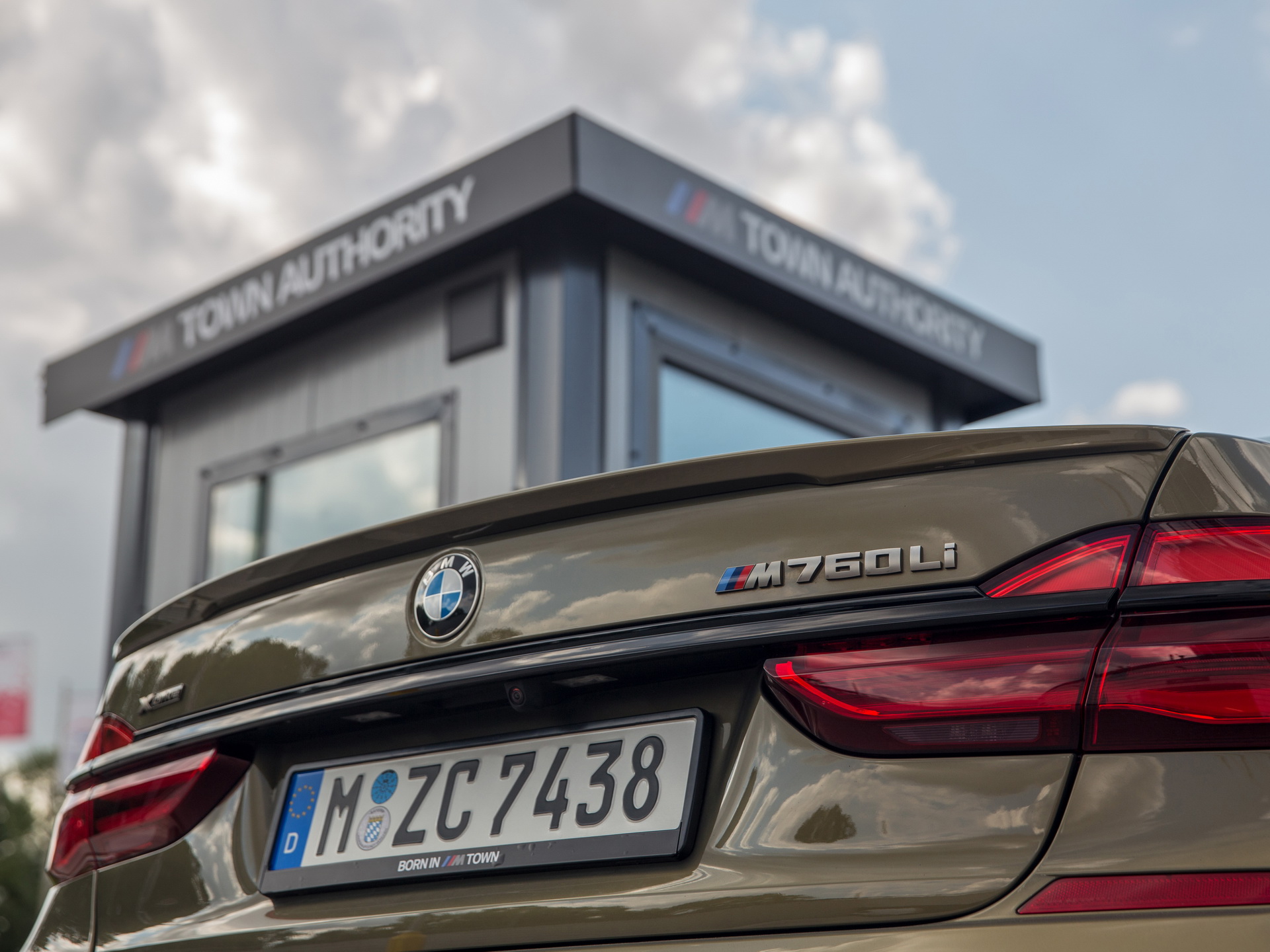 BMW-MTown-03 BMW Invites M Car Fans And Owners To ‘M Town’ Digital Home