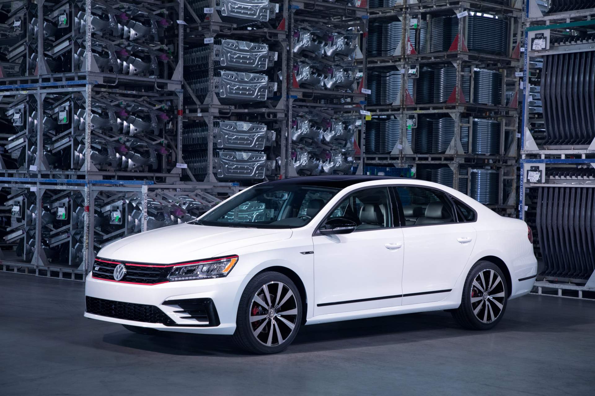 2018-VW-Passat-GT-3 VW Cuts 2019 Passat Lineup To Just Two Trim Levels, Drops V6 Option