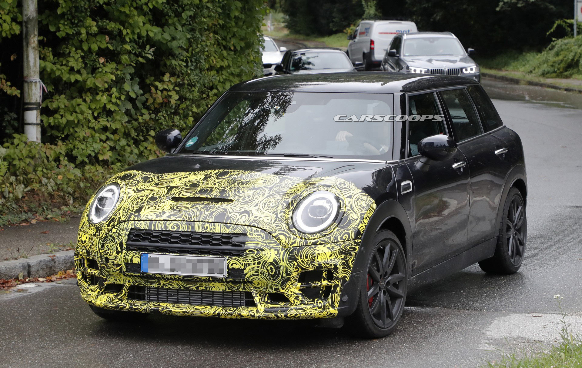 MINI-Clubman-JCW-Spy-2 Facelifted MINI Clubman JCW Caught Testing Alongside The Toyota Supra
