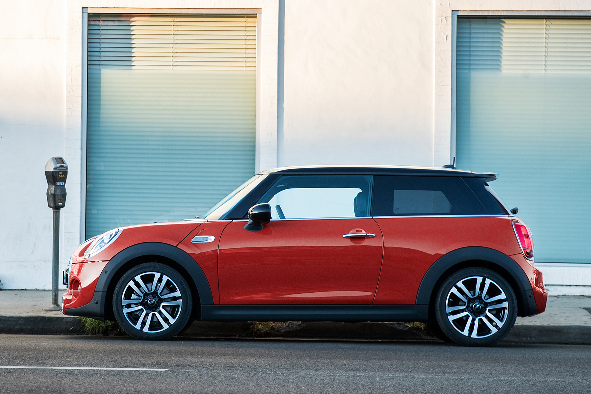 mini-hatch-05 Is Mini Planning To Kill Off Its Three-Door Hatch?