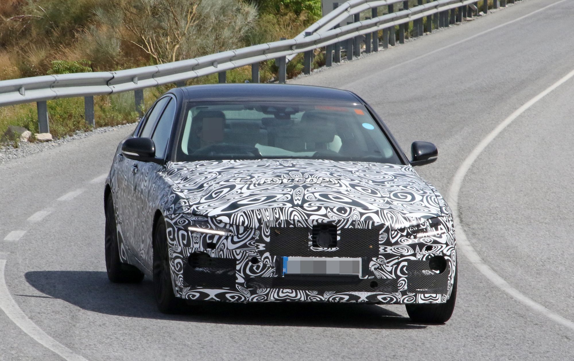 Jaguar-XE-Facelift-2 Jaguar’s XE Getting Ready For A Revamp To Fend Off New 3-Series