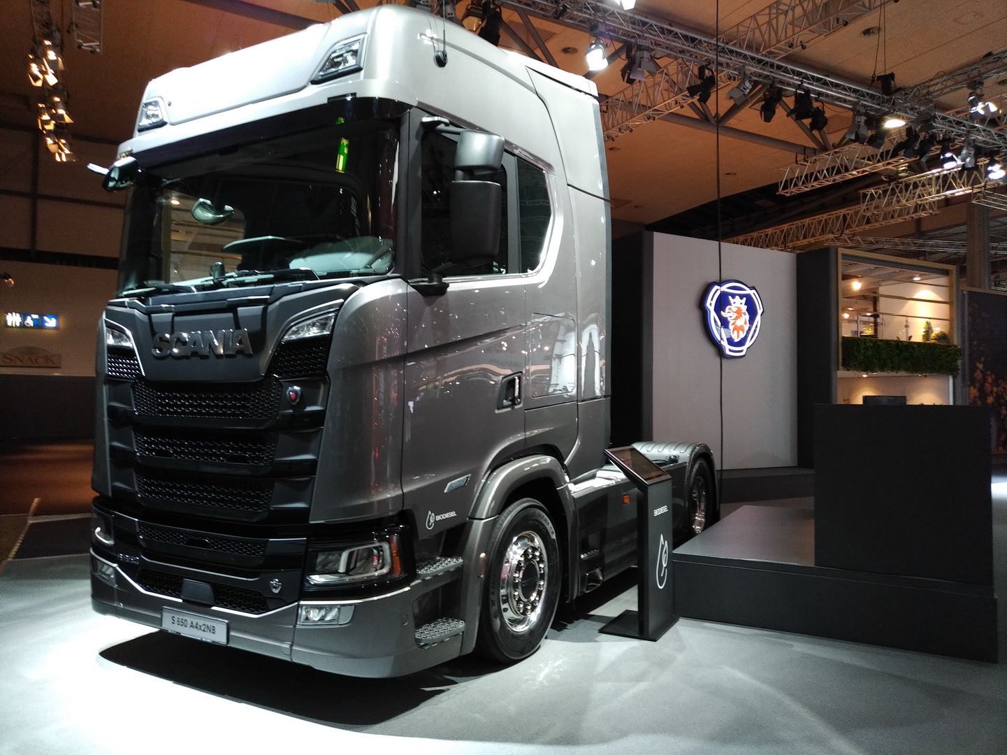 traton-group-2018-iaa-41 VW Truck & Bus Becomes TRATON Group, Wants To Revolutionize Global Transportation