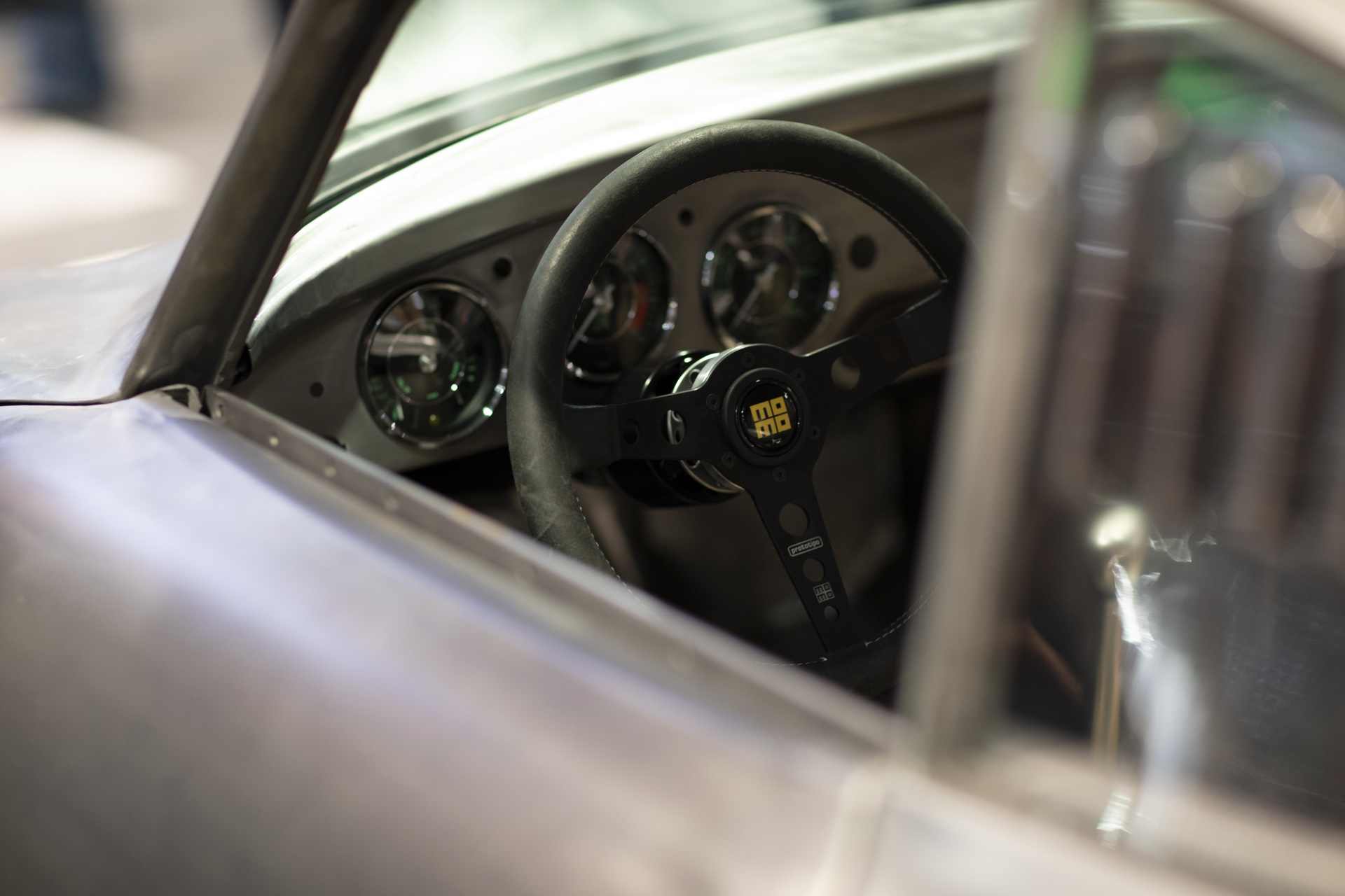 MOMO-356-RSR-12 Momo 356 RSR Outlaw Wants To Become The Ultimate Porsche 356