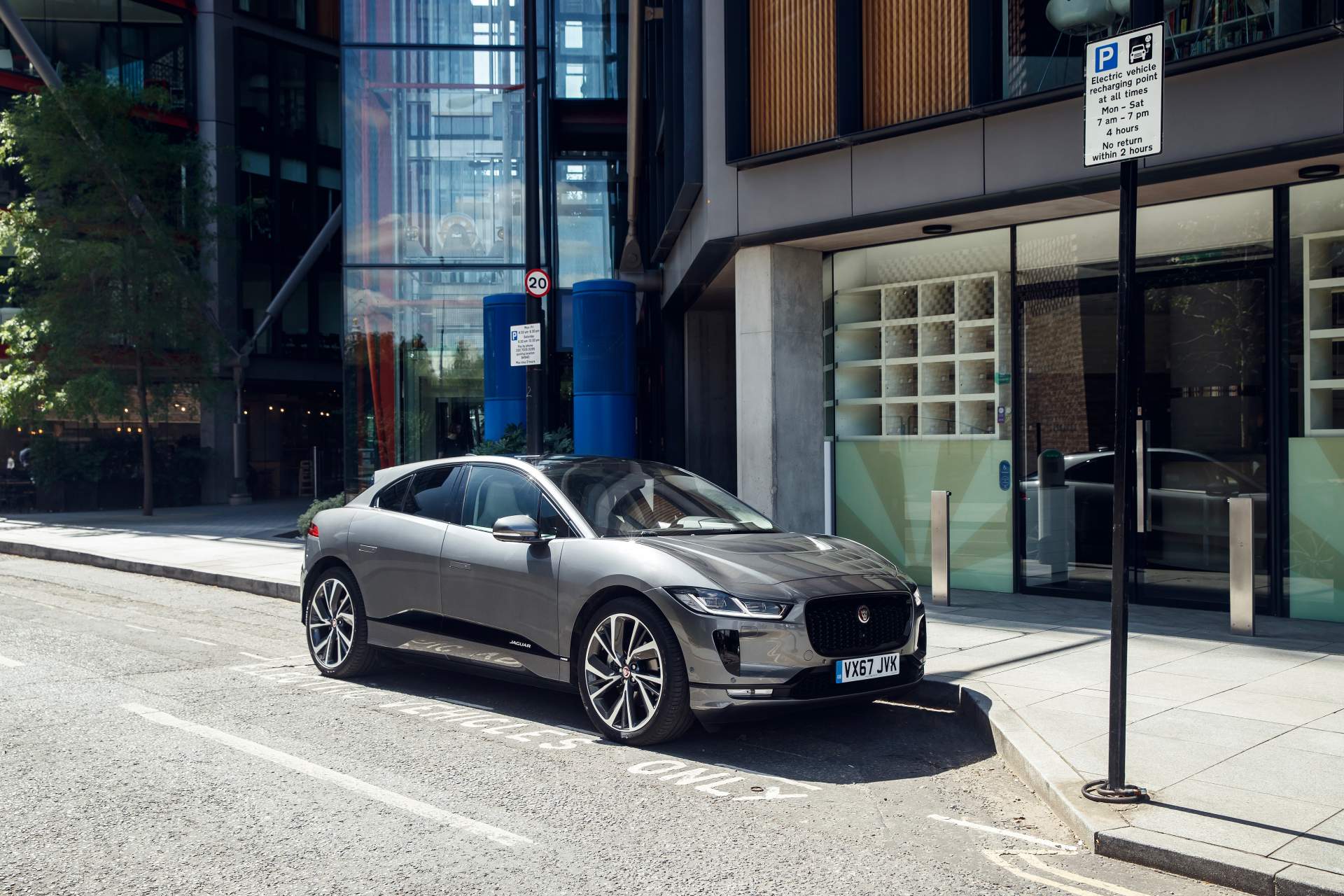 2019-Jaguar-I-Pace-1 2019 Jaguar I-Pace Drives 229 Miles From London To Brussels On One Charge