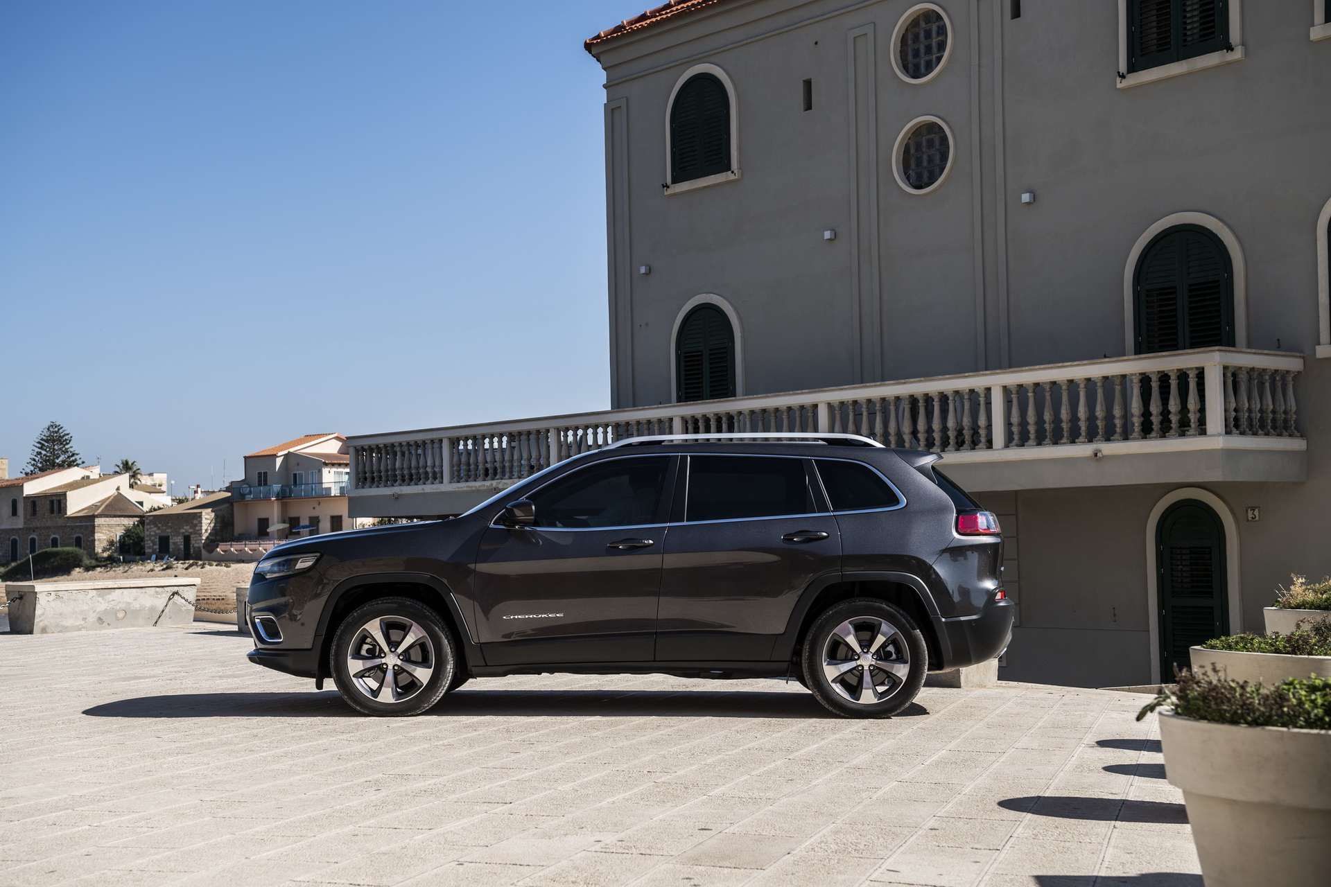 New Jeep Cherokee 2019-64 Europe’s 2019 Jeep Cherokee Gains New 150 PS 2.2L Diesel