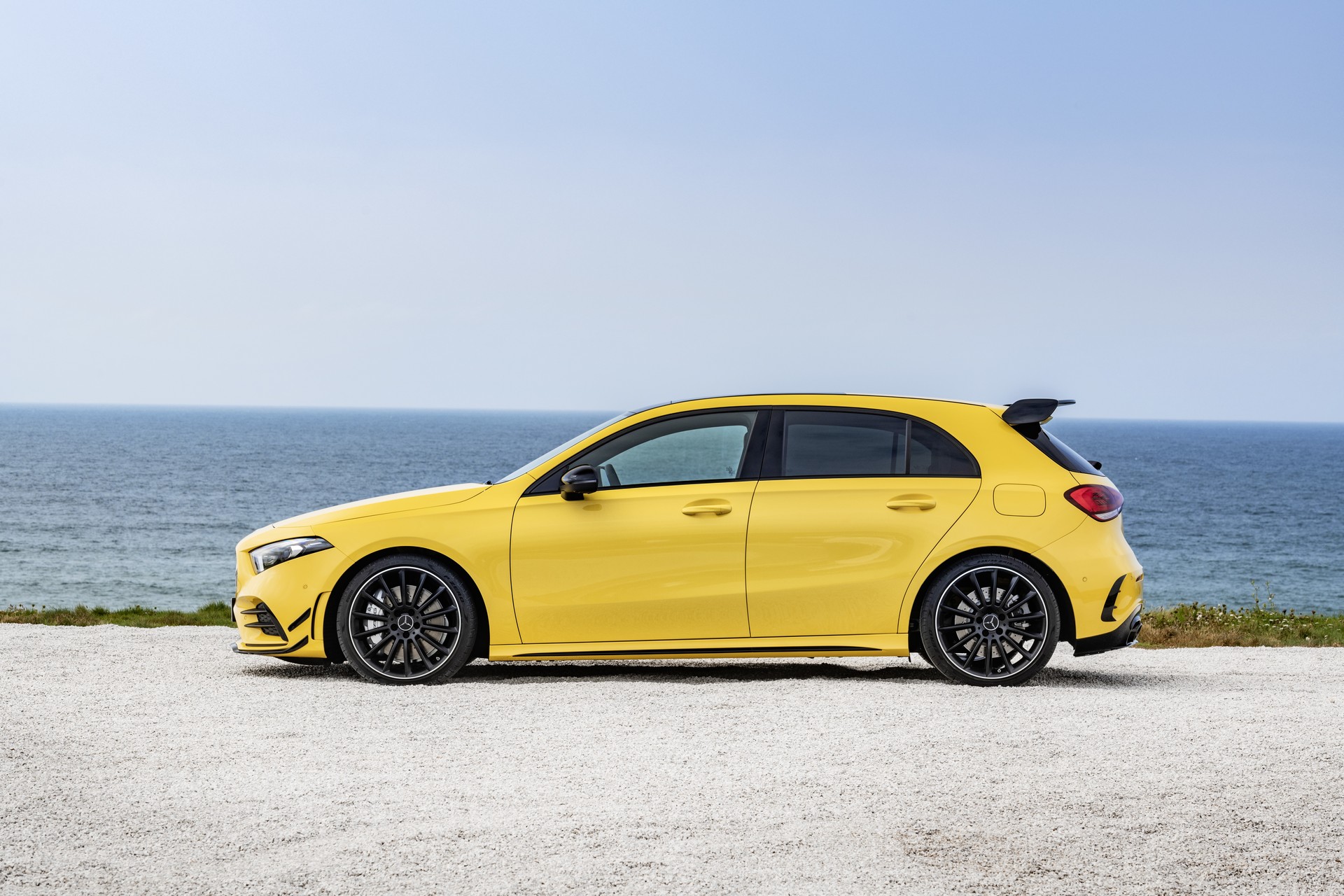 Mercedes-AMG A35 4MATIC-25 Mercedes-AMG A35 Goes Official With All-Wheel Drive And 301 HP