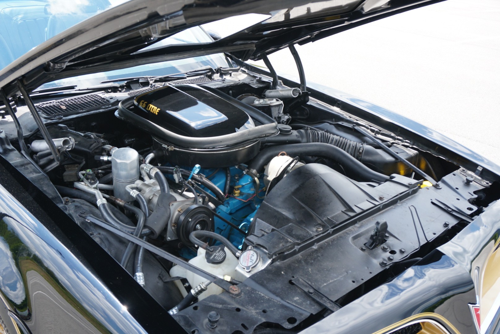 Burt Reynolds Auction-29 Burt Reynolds’ 1978 Pontiac Firebird Trans Am Is Going Up For Auction