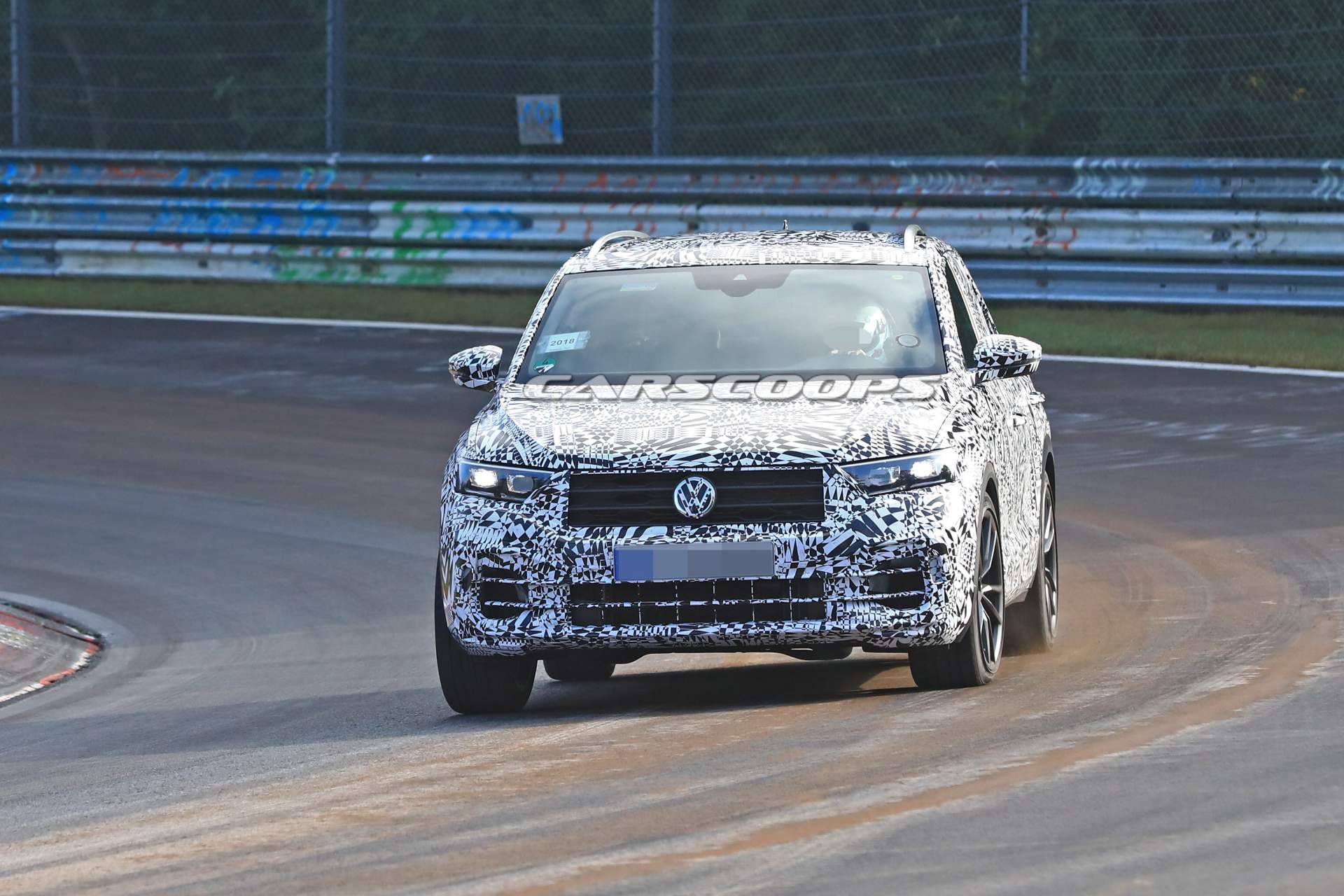 VW-T-Roc-R-spy-shots-35 VW T-Roc R Hot SUV Previewed As 300HP Near-Production Concept