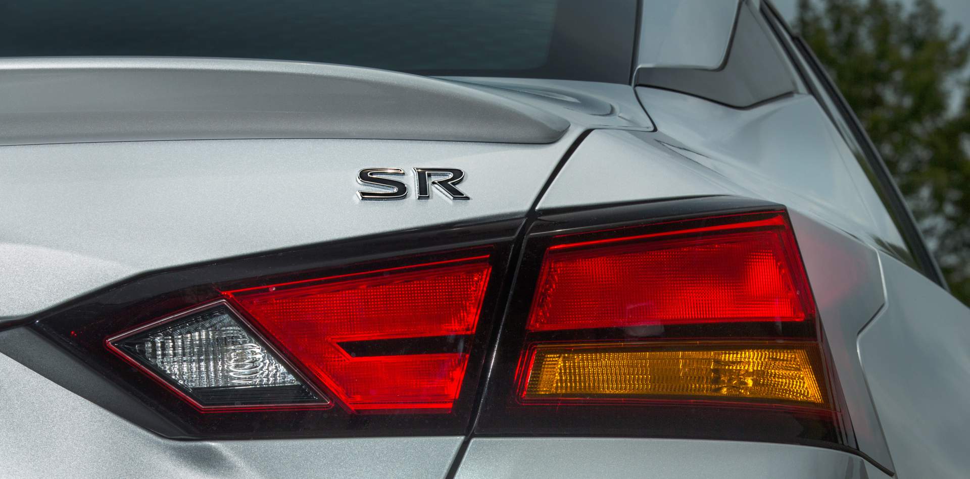 2019-Nissan-Altima-7 2019 Nissan Altima Starts From $23,750, Sales Commence On October 3