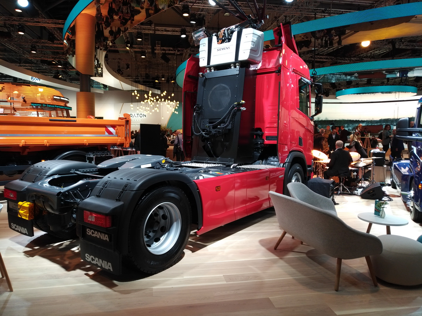 traton-group-2018-iaa-4 VW Truck & Bus Becomes TRATON Group, Wants To Revolutionize Global Transportation