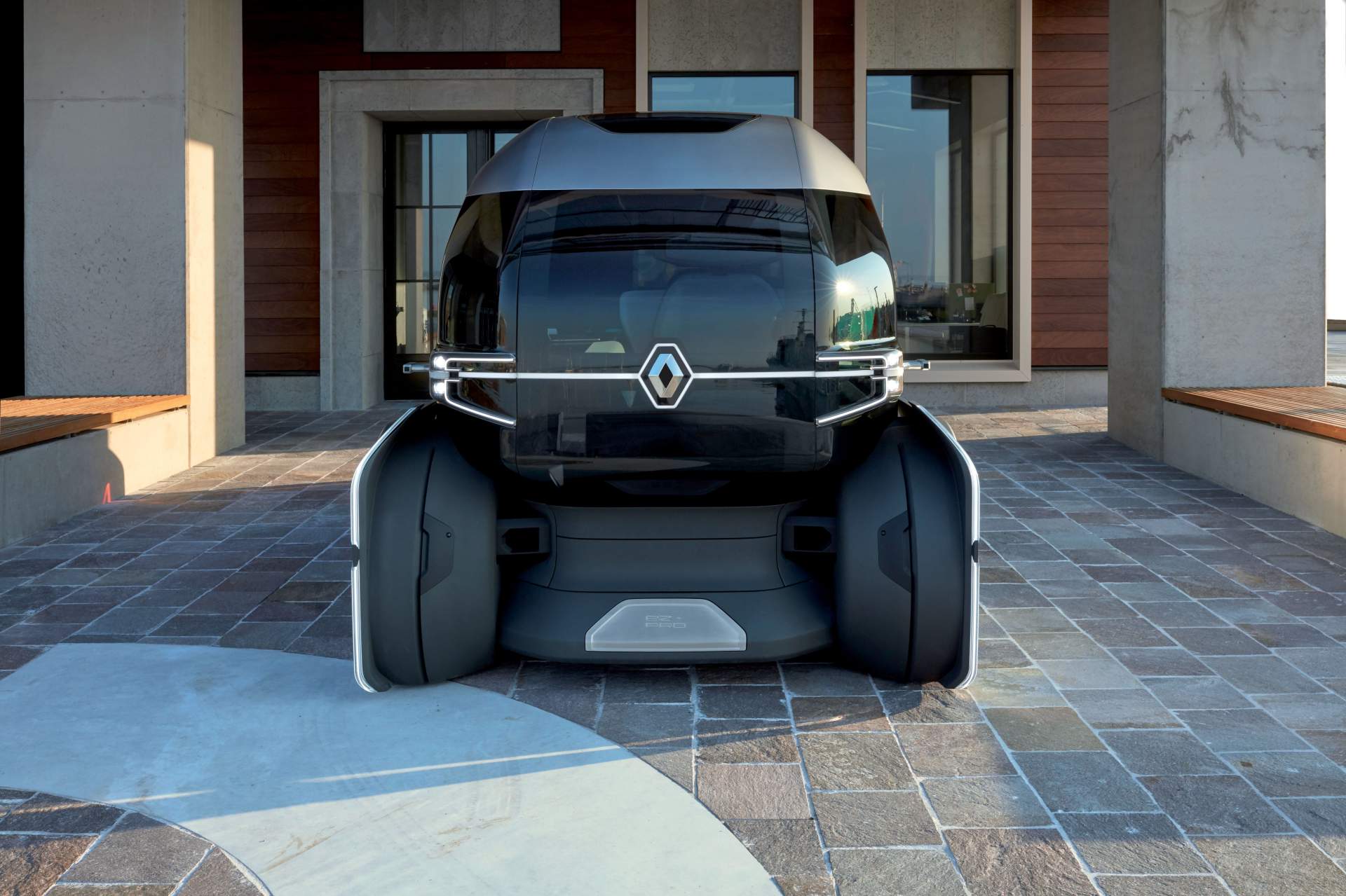 Renault-EZ-Pro-Concept-13 Renault EZ-Pro Concept Envisions Autonomous Last-Mile Delivery Vehicle (Live Images)