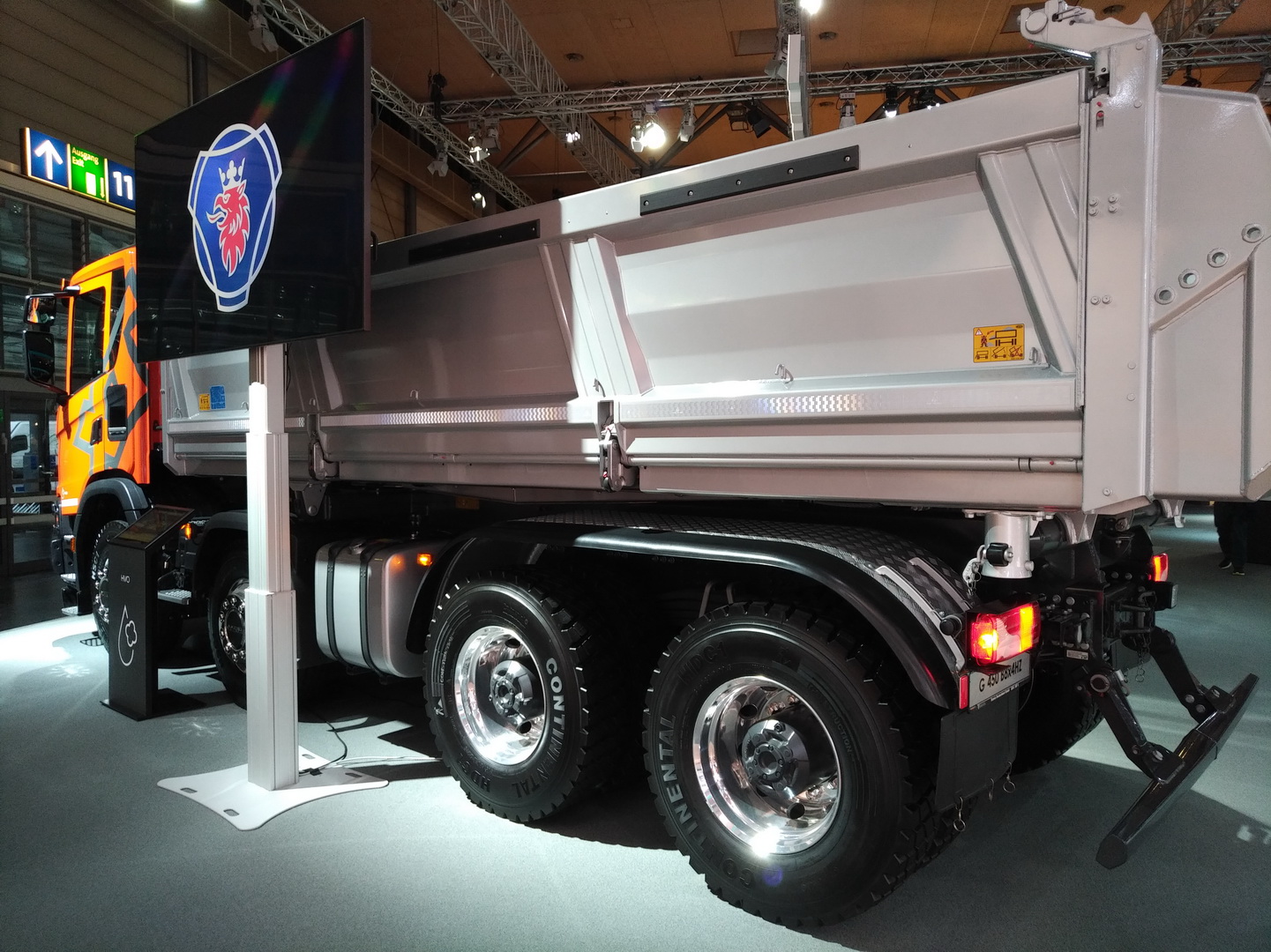 traton-group-2018-iaa-33 VW Truck & Bus Becomes TRATON Group, Wants To Revolutionize Global Transportation