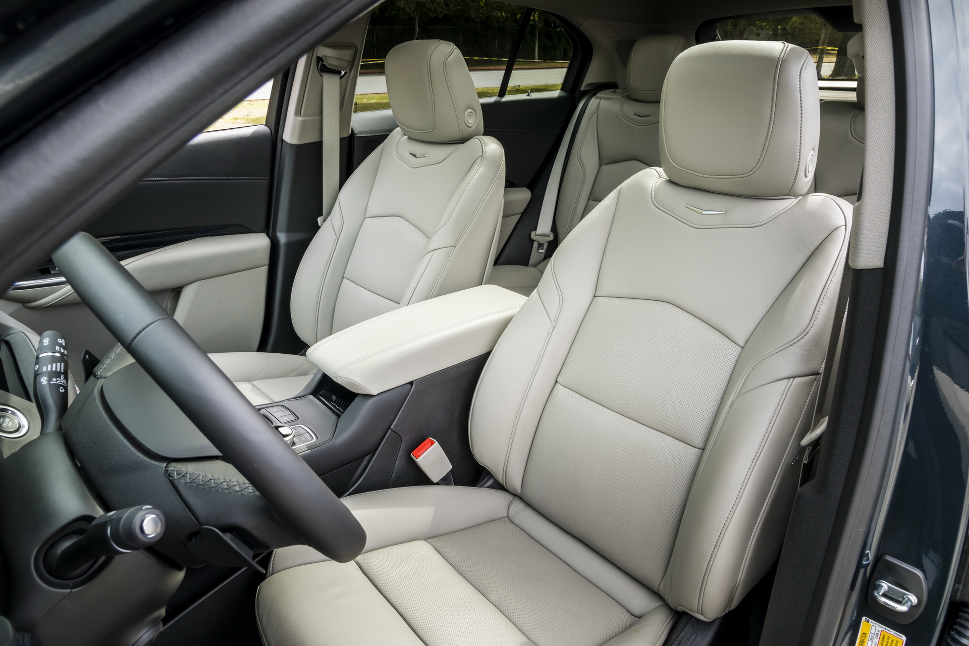 2019-Cadillac-XT4-011 Cadillac Puts Diesel Engine Development On Hold, Will Focus On Electrification