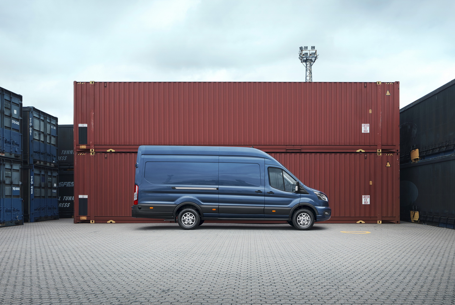 ford-all-new-transit-two-tonne-custom-connect-12 Ford Unveils All-New Transit Two-Tonne, Connect And Custom Vans