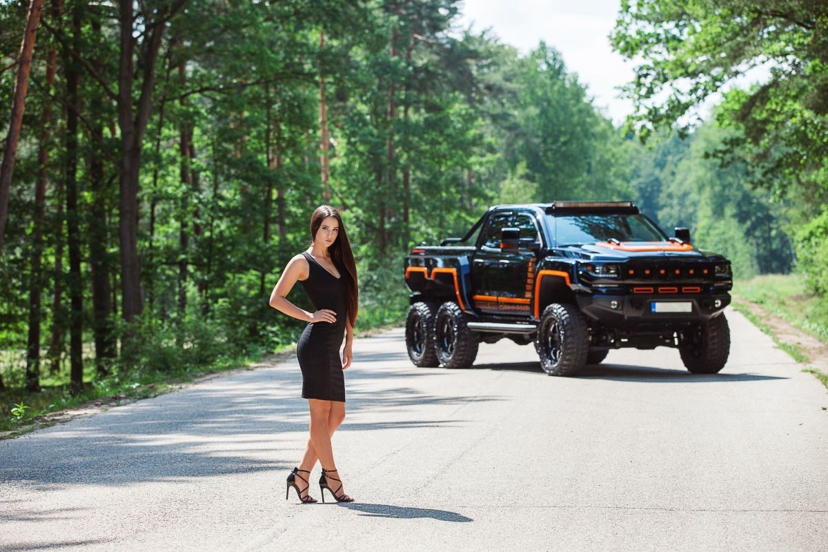 Bureko-6x6-based-on-Chevrolet-Silverado-46 Chevy Silverado Goes To Czech Republic, Returns As The Brutal Bureko 6×6