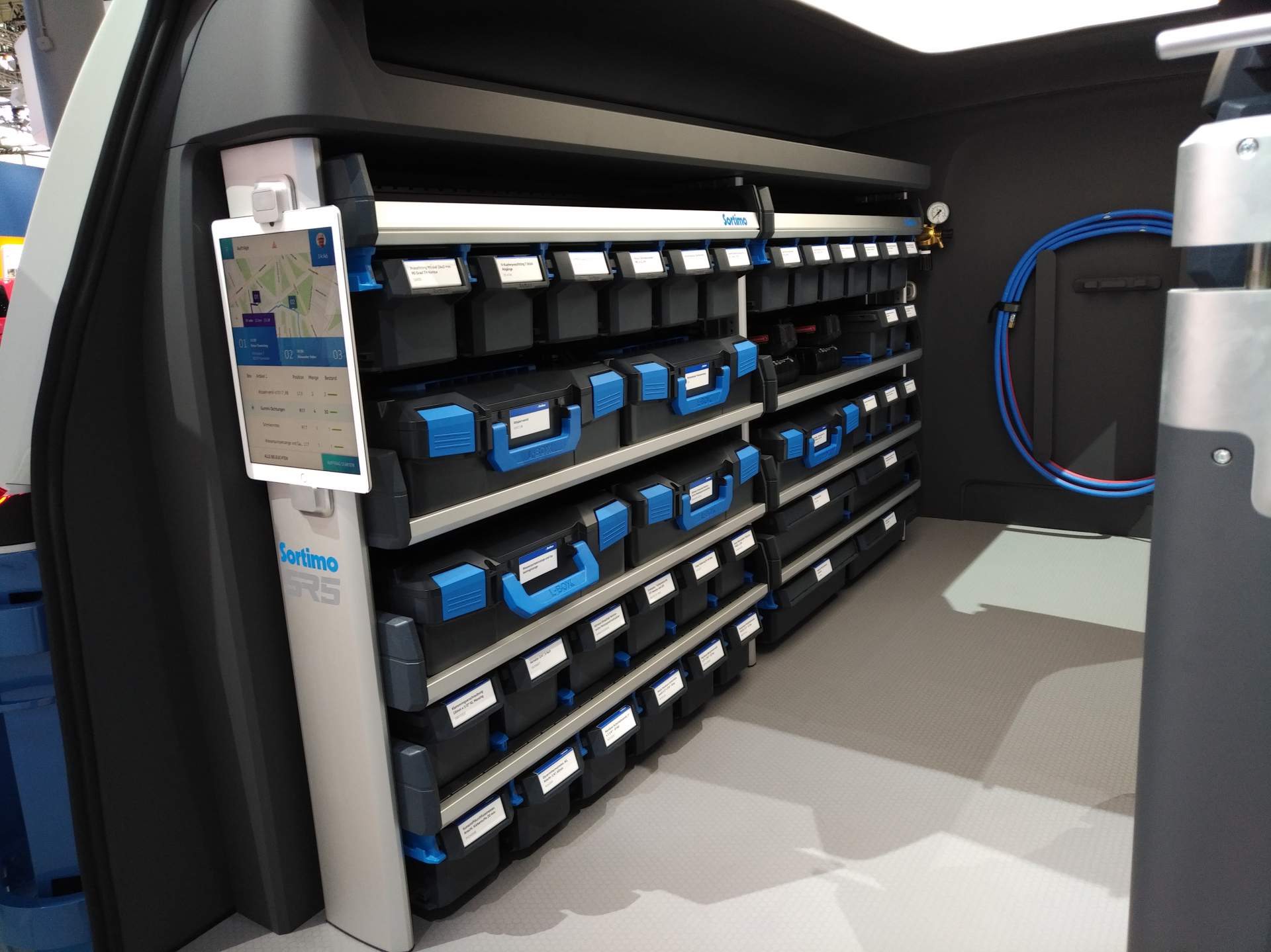 VW-ID-Buzz-Cargo-Concept-at-Hannover-CV-Show-8 VW I.D. Buzz Cargo Concept Previews All-Electric Van With 550Km Range