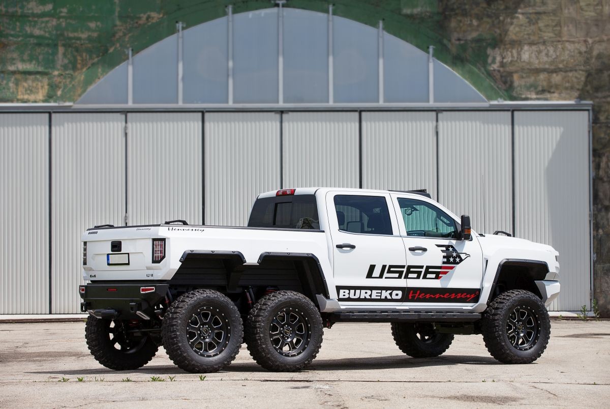 Bureko-6x6-based-on-Chevrolet-Silverado-31 Chevy Silverado Goes To Czech Republic, Returns As The Brutal Bureko 6×6