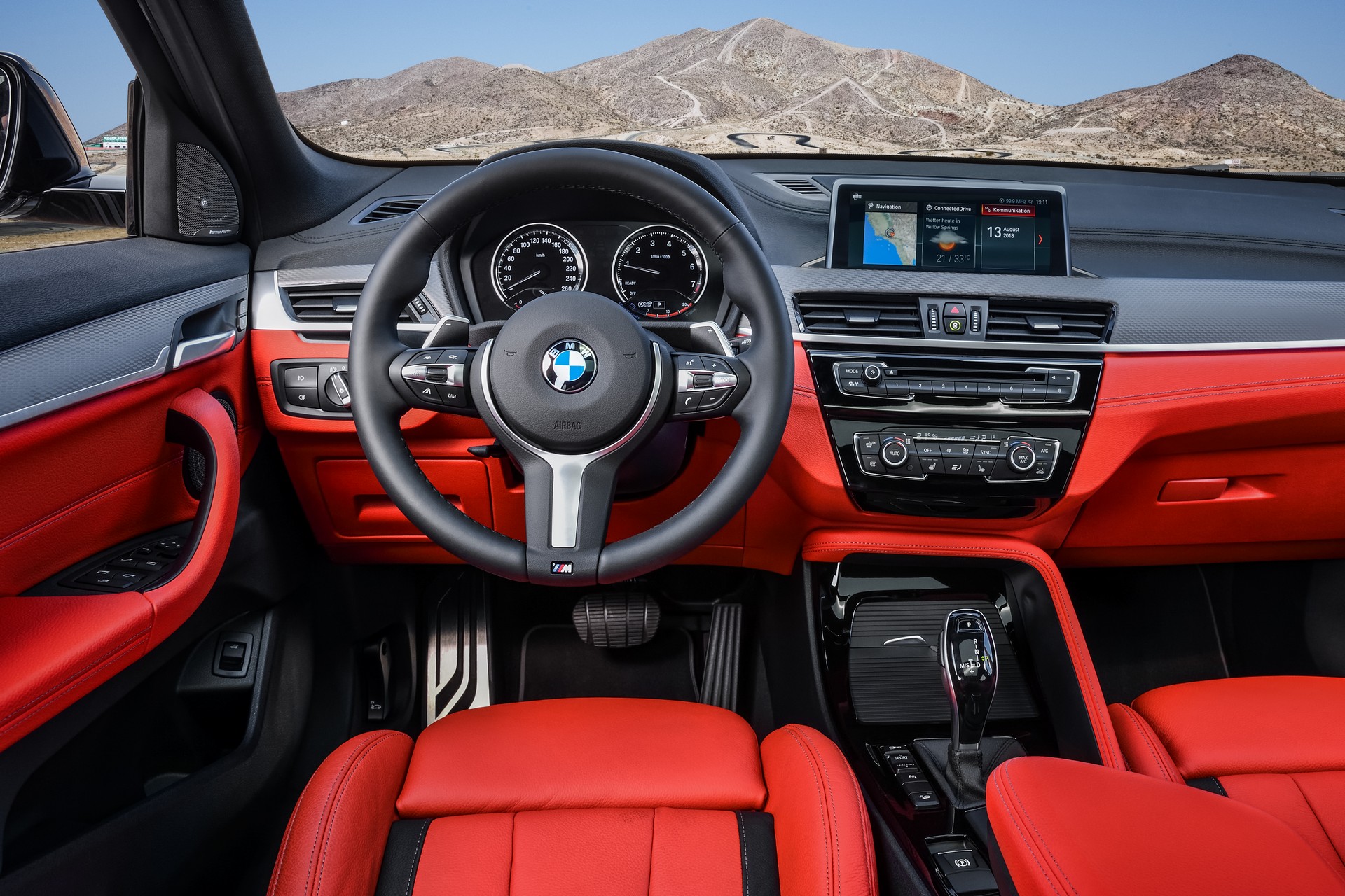 BMW X2 M35i-25 2019 BMW X2 M35i Combines 302 HP With A Hatchback-Like Body