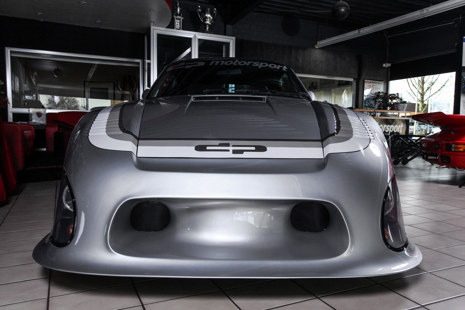 porsche-935-replica-dp-motorsport-3 DP Motorsport Transforms Porsche 965 Into Street-Legal 935 Replica