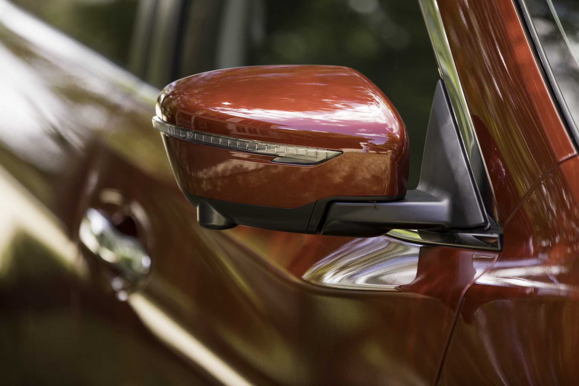 2019-Nissan-Rogue-04 2019 Nissan Rogue Gains New Equipment Packages, More Safety Tech