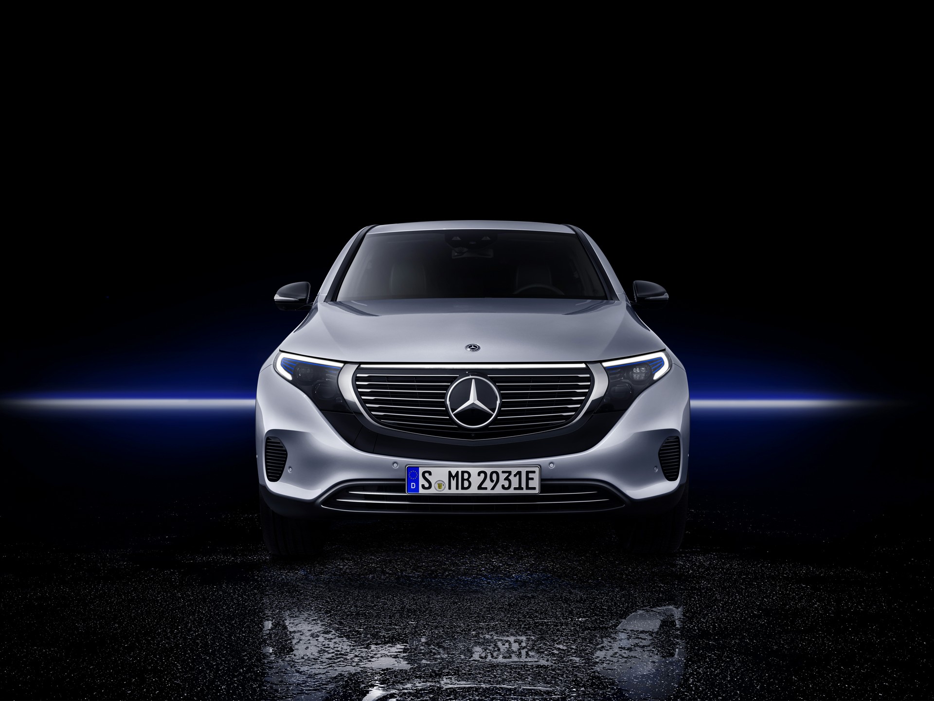 Mercedes-EQC-1 Mercedes Enters The Electric Era With All-New EQC Crossover