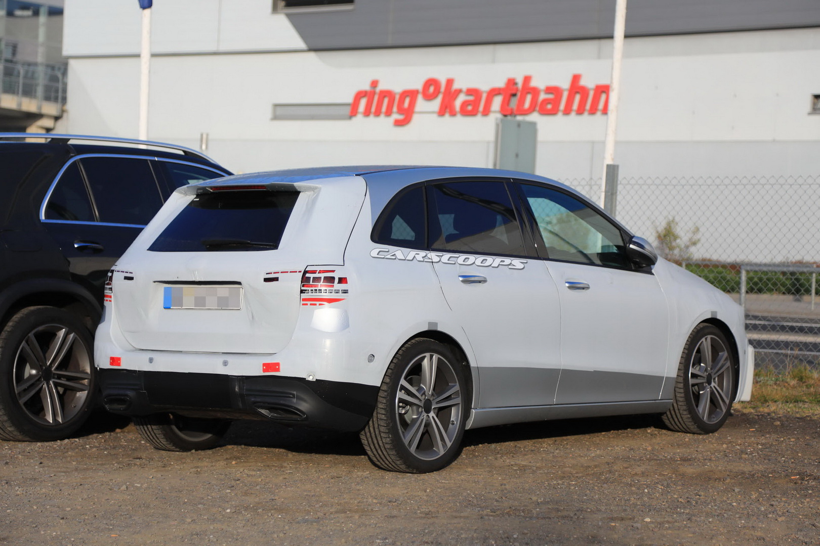 2019-mercedes-benz-b-class-10 All-New Mercedes-Benz B-Class Confirmed For Paris Auto Show