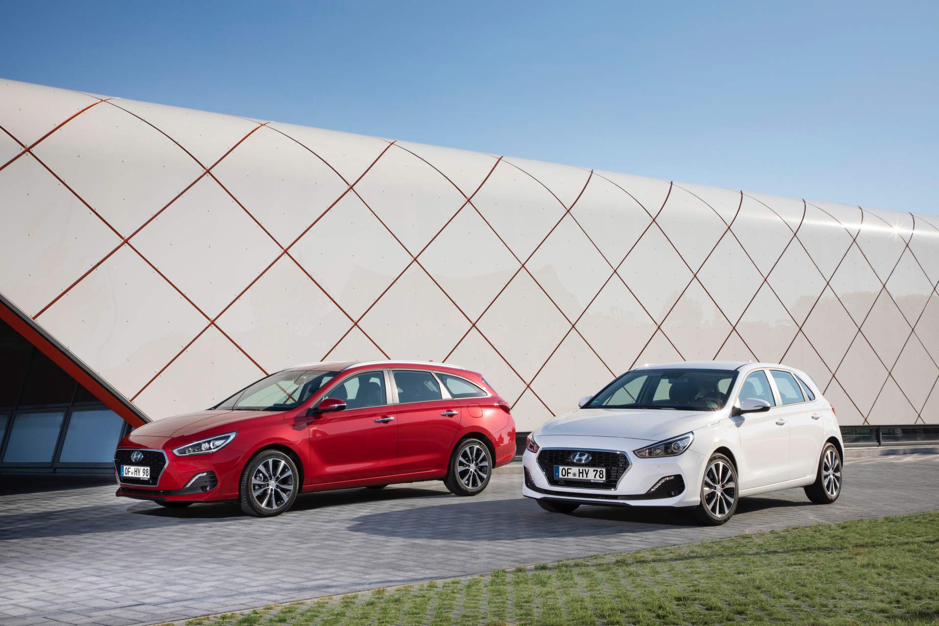 2019-Hyundai-family-2 2019 Hyundai i30 Hatch And Wagon Get New Diesels And Styling Tweaks