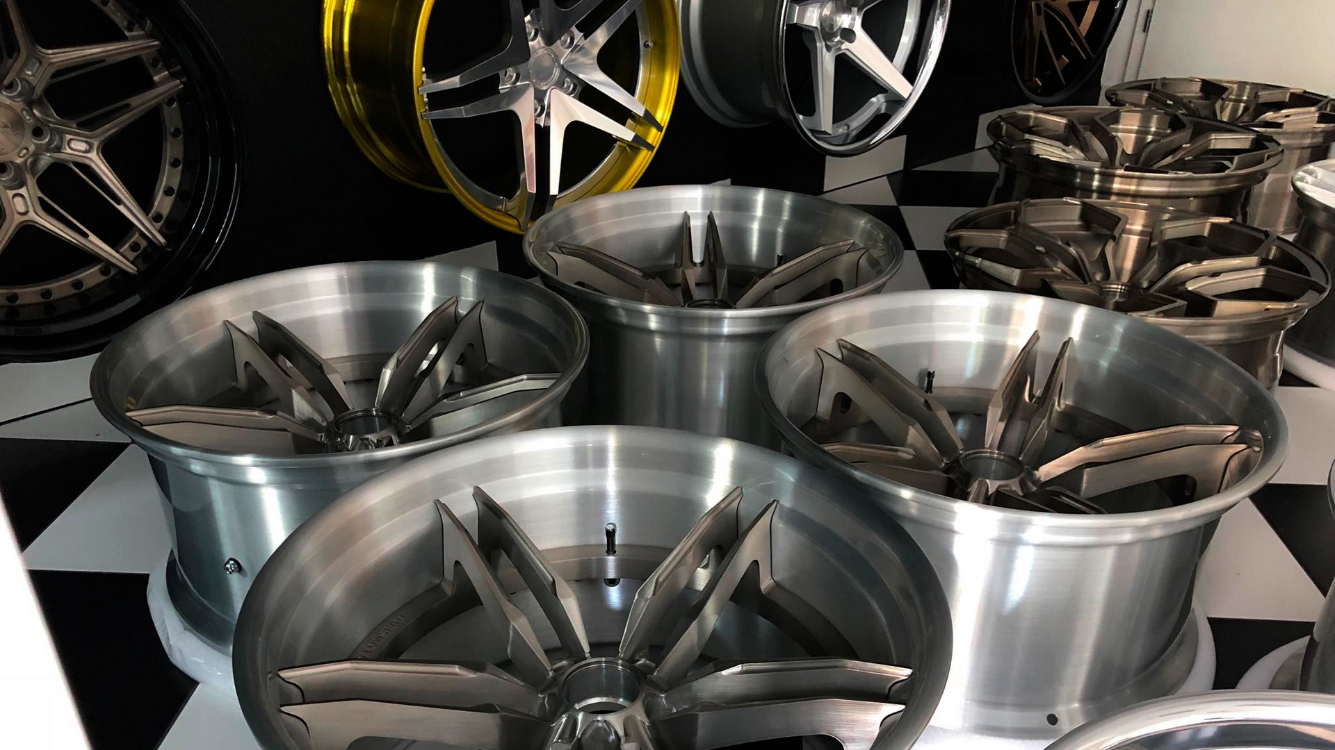 audi-s5-coupe-b8-tuning-10 Tuned Audi S5 Coupe Looks Like A DTM Car For The Road