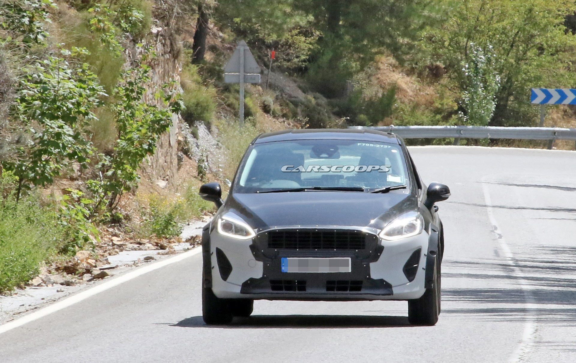 Ford-B-SUV-Spy-1 Ford B-Segment Crossover Spied, Could Be The New EcoSport