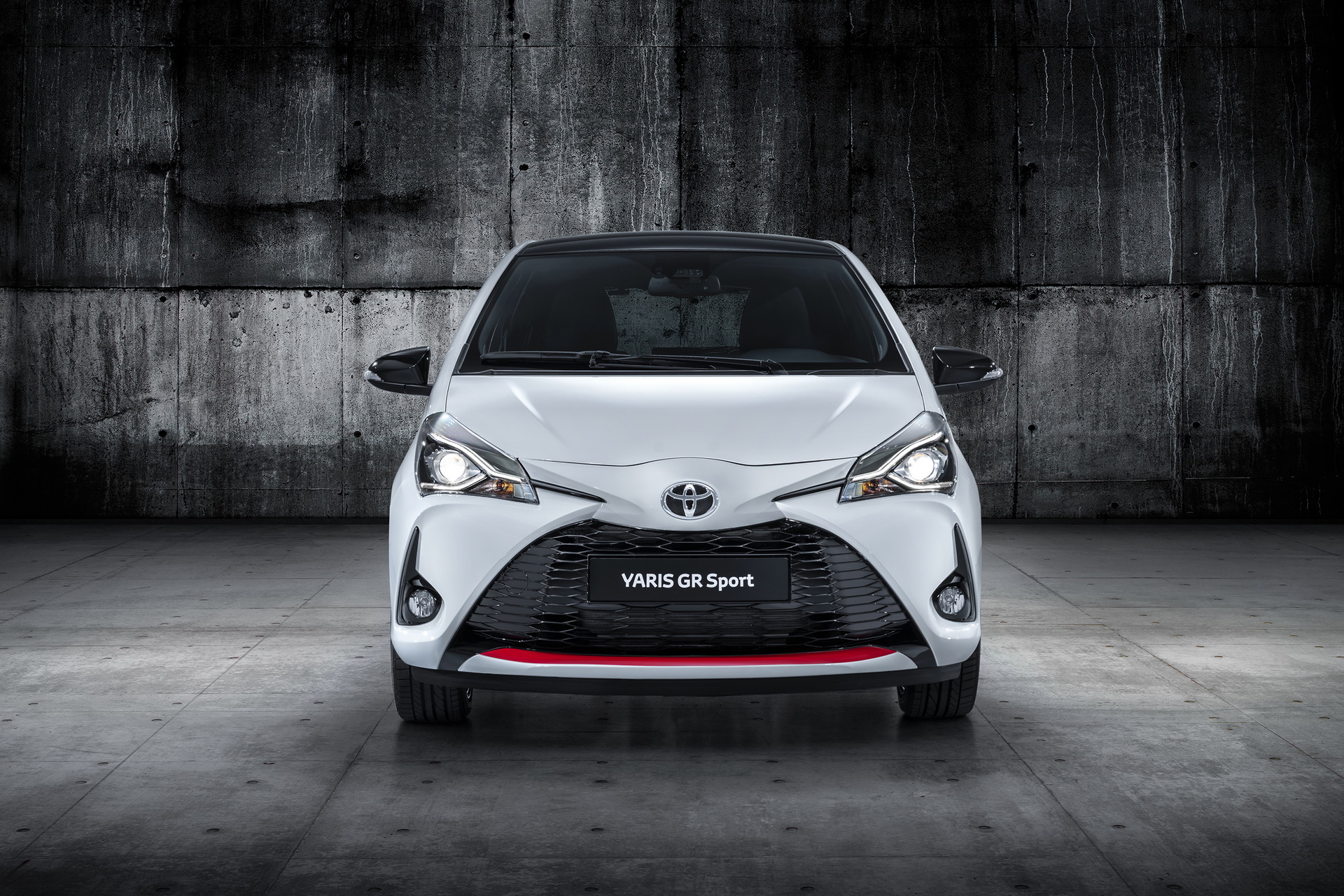 TOYOTA_YARIS_GRS_01 New Toyota Yaris GR Sport Wants To Be Fun And Engaging But There’s A Catch